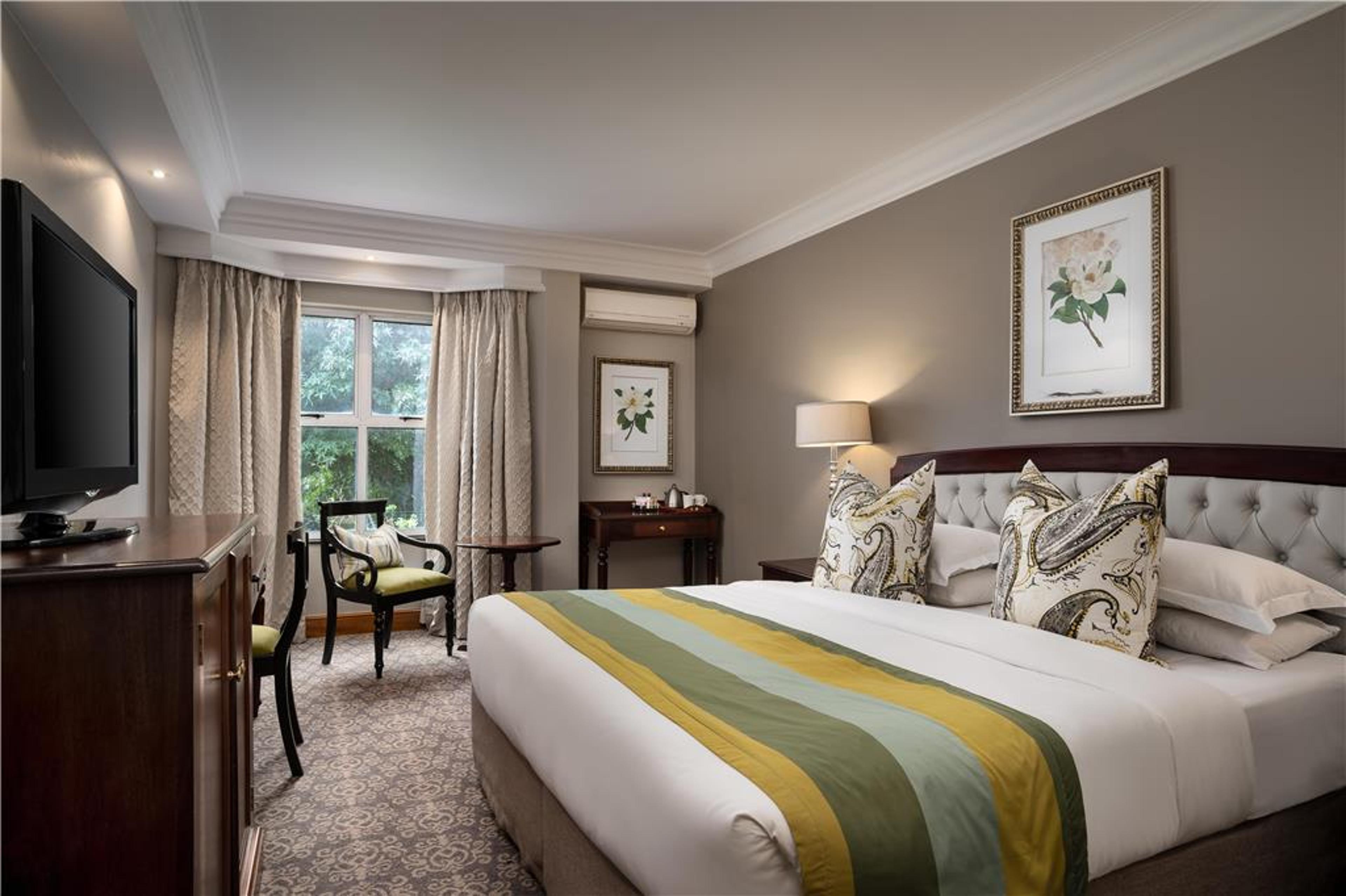 PREMIER HOTEL FALSTAFF
