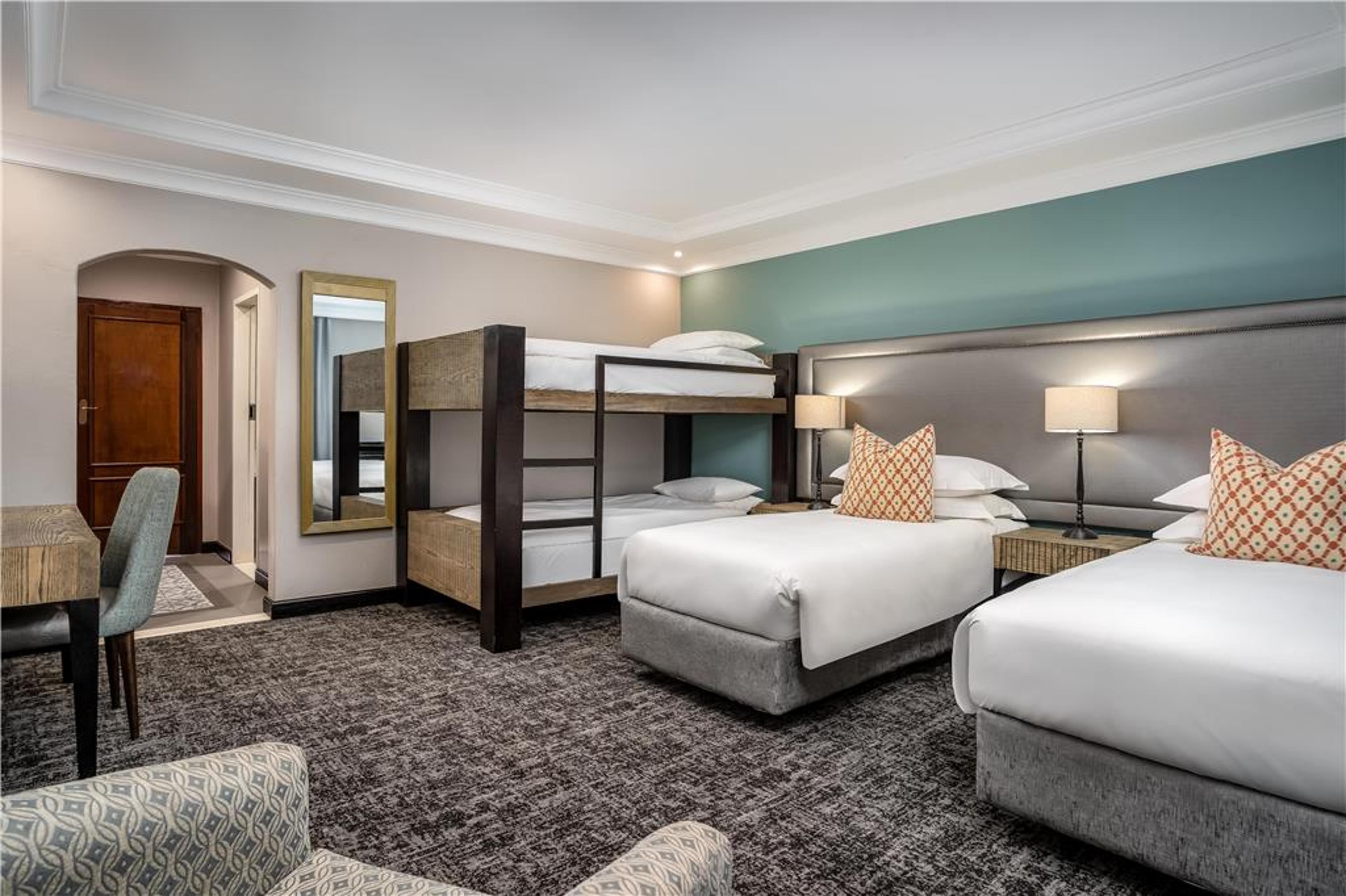 PREMIER HOTEL ROODEVALLEY