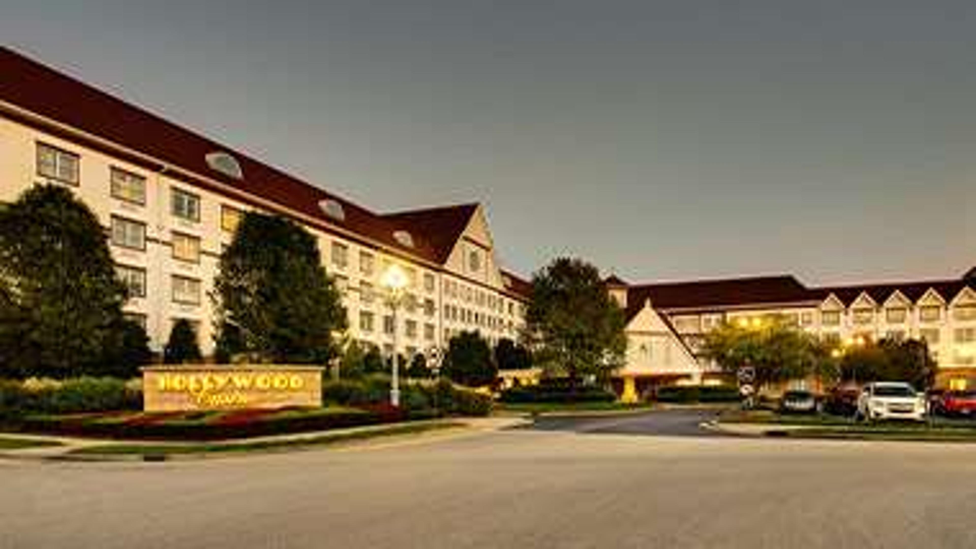 HOLLYWOOD CASINO LAWRENCEBURG