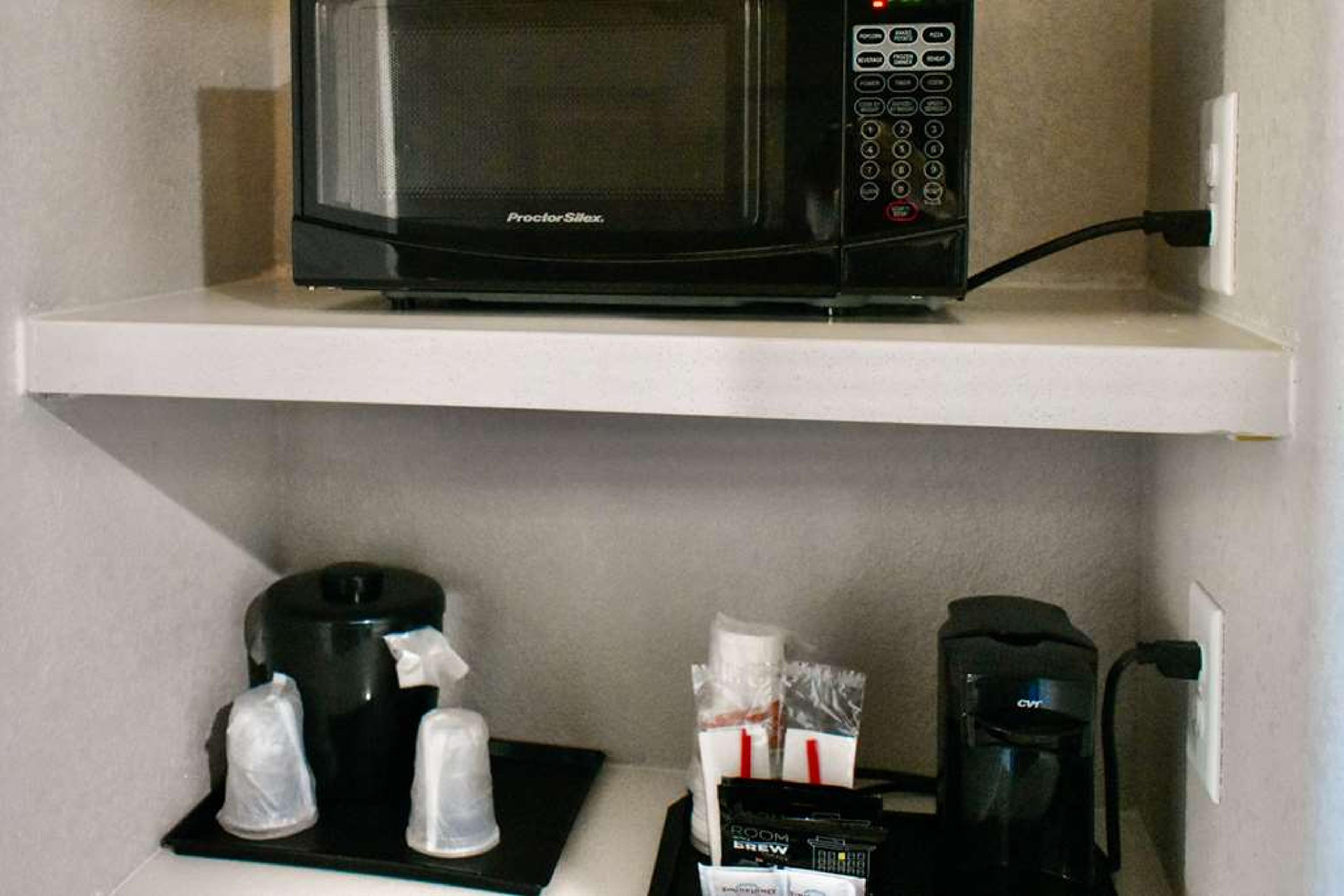 COMFORT INN AND SUITES CARTERSVILLE