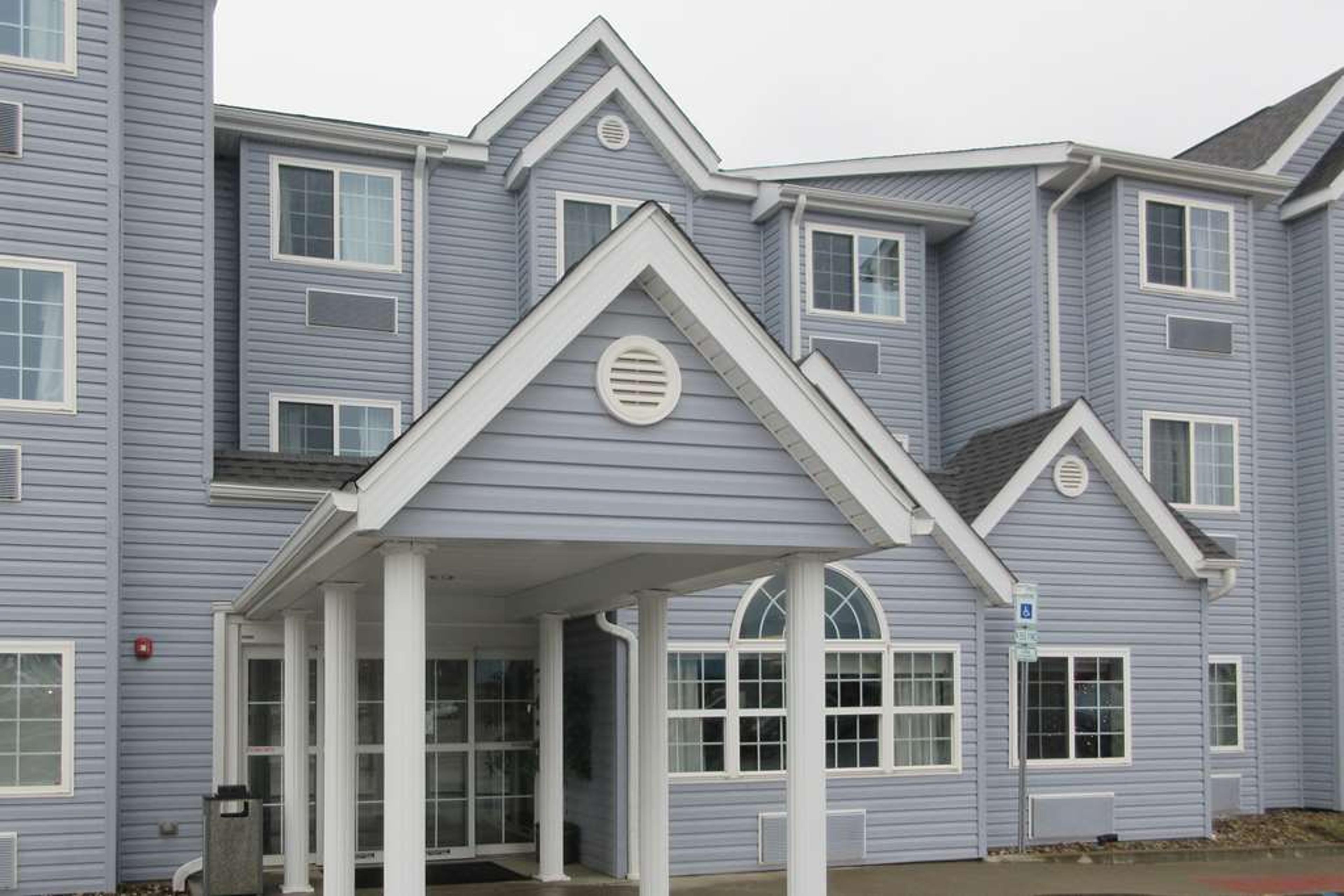 QUALITY INN AND SUITES CALDWELL I-7