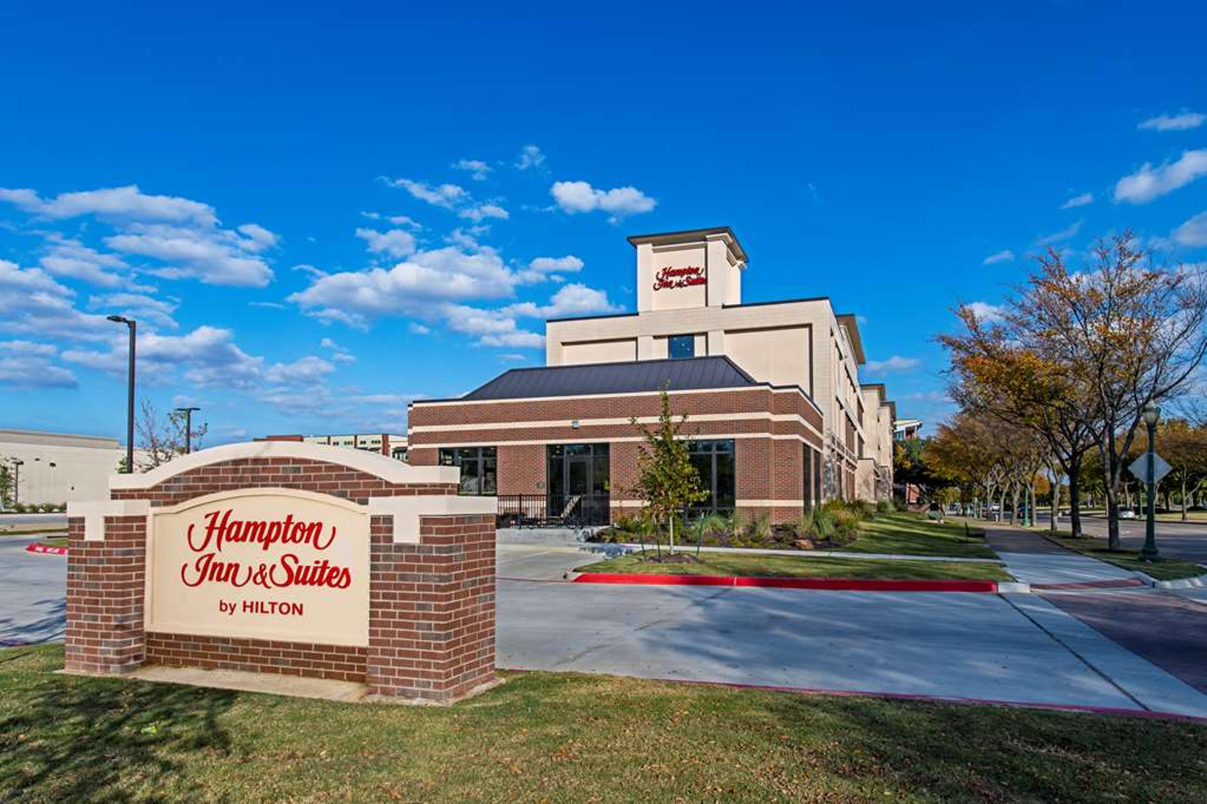 HAMPTON INN AND SUITES KELLER