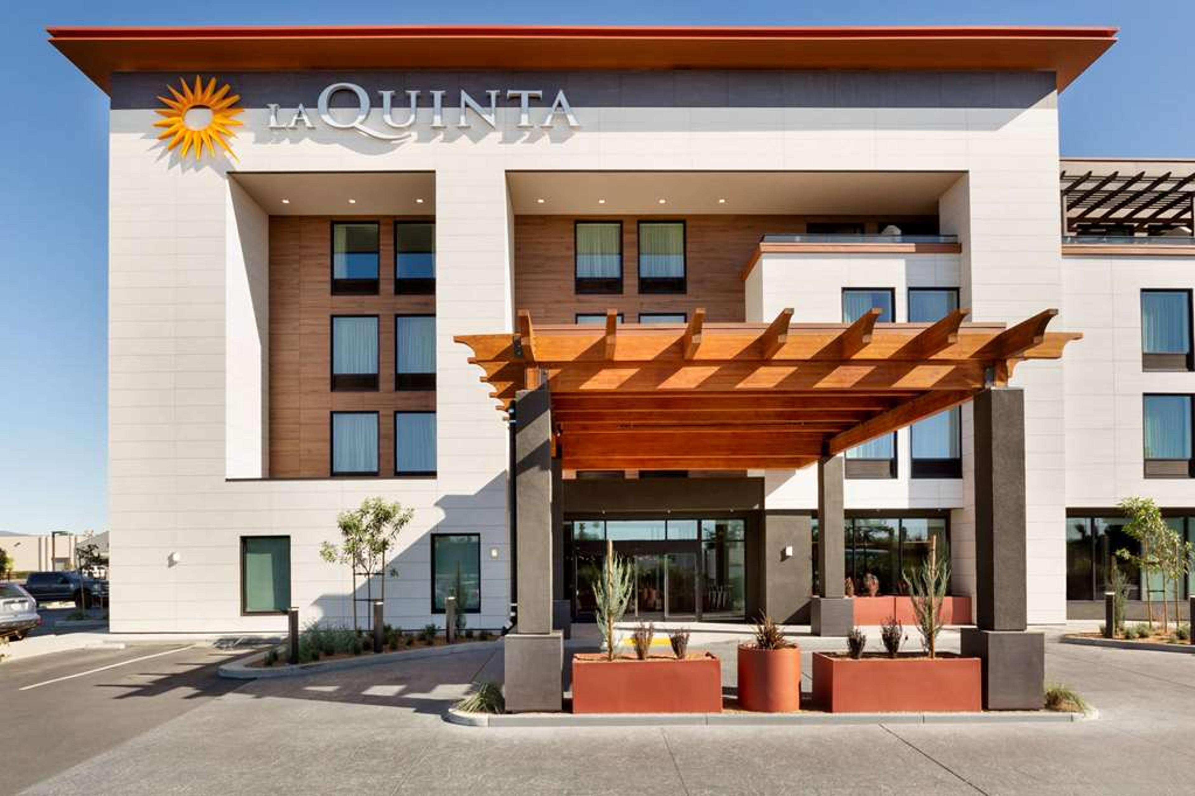LA QUINTA SANTA ROSA