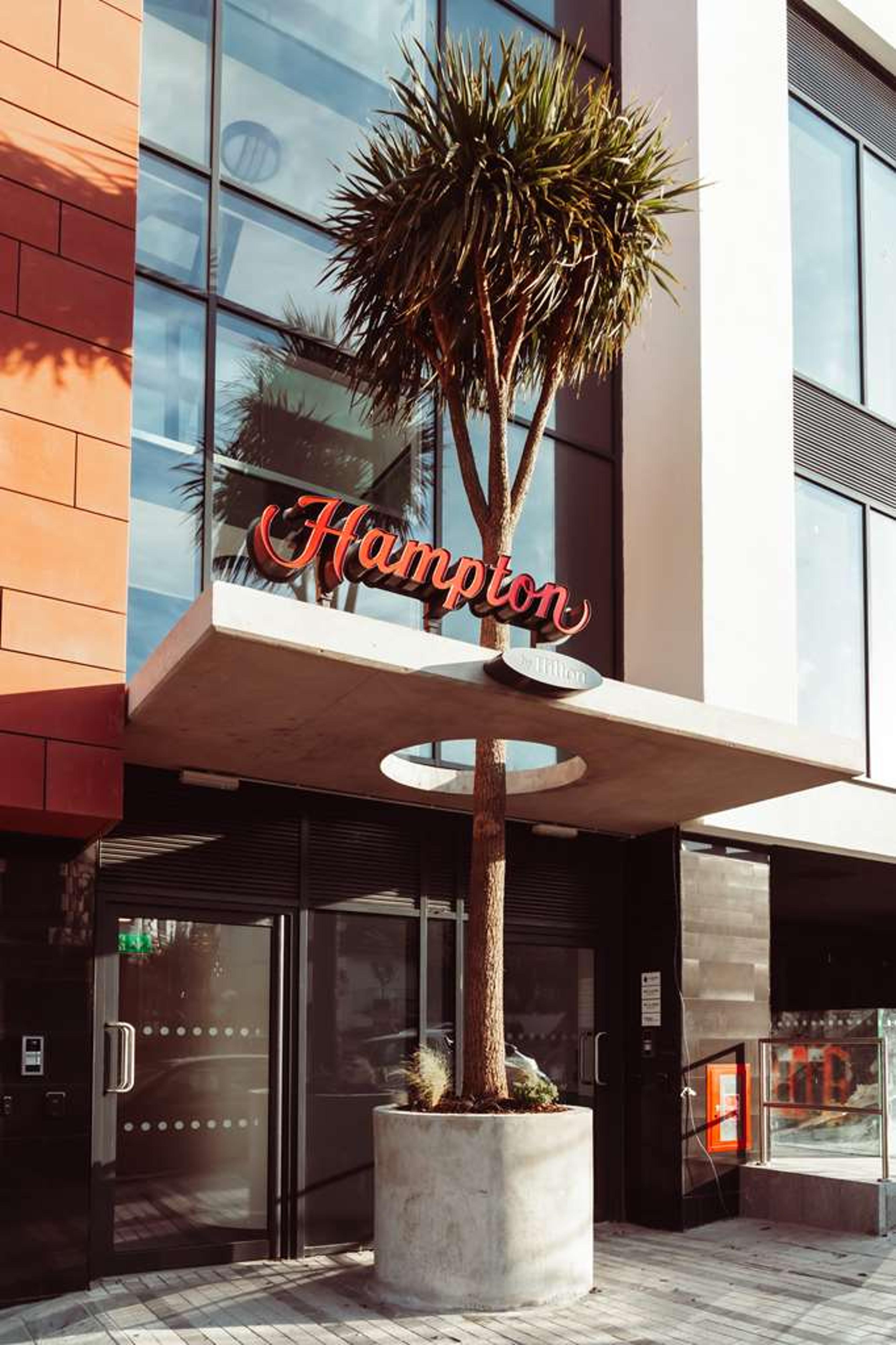 HAMPTON BY HILTON TORQUAY