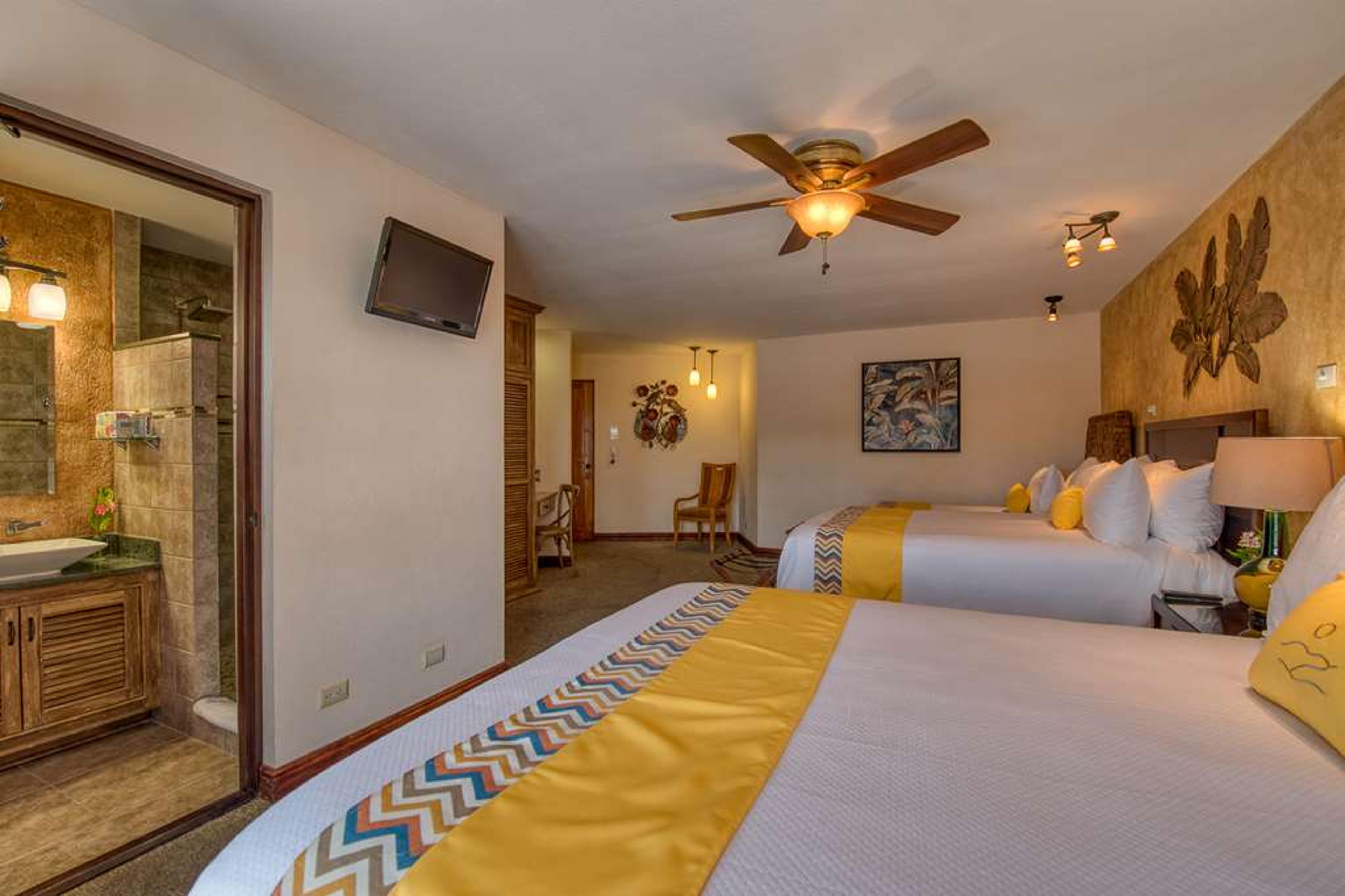 BUENA VISTA CHIC HOTEL
