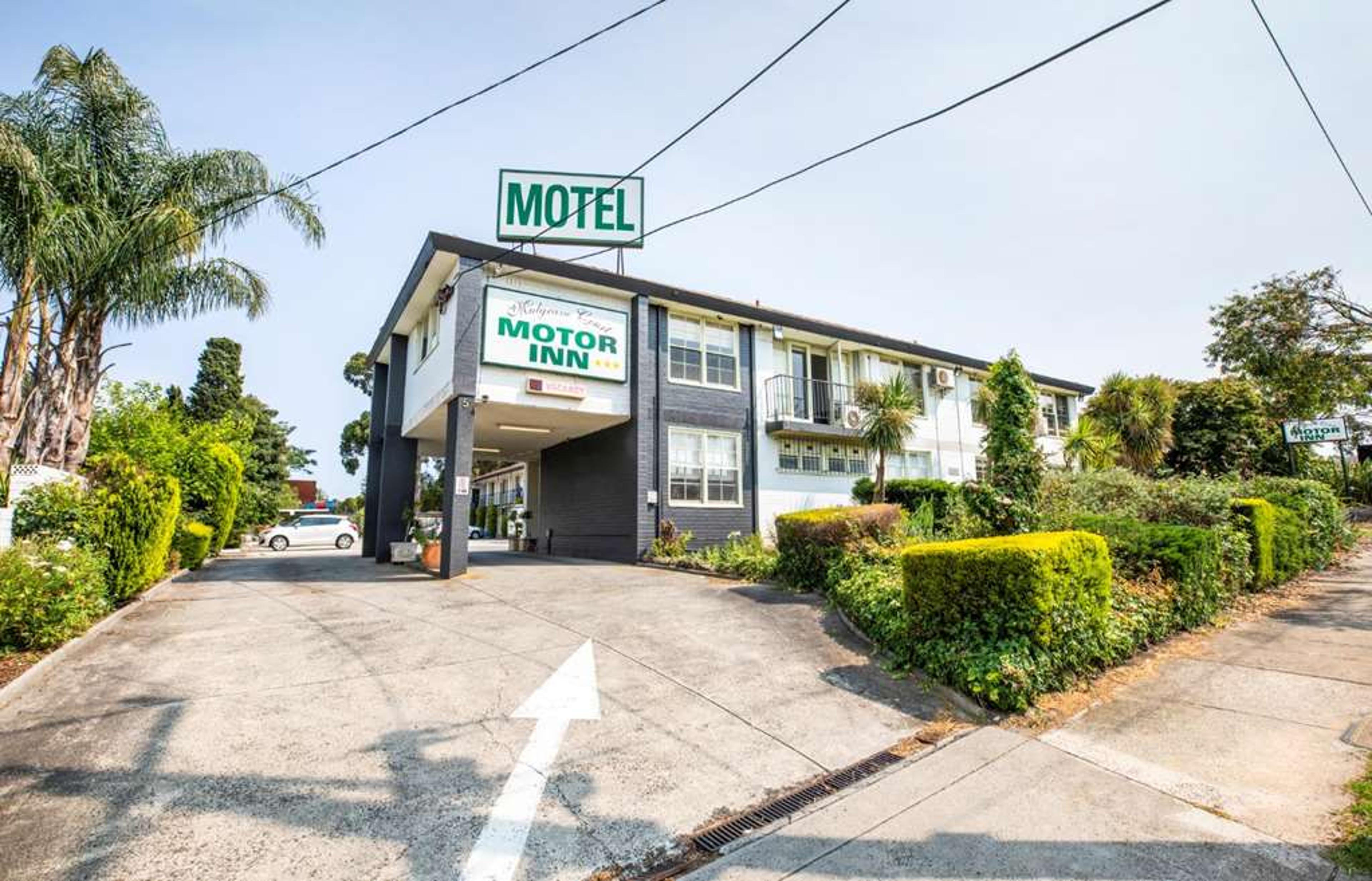THE MULGRAVE MOTEL
