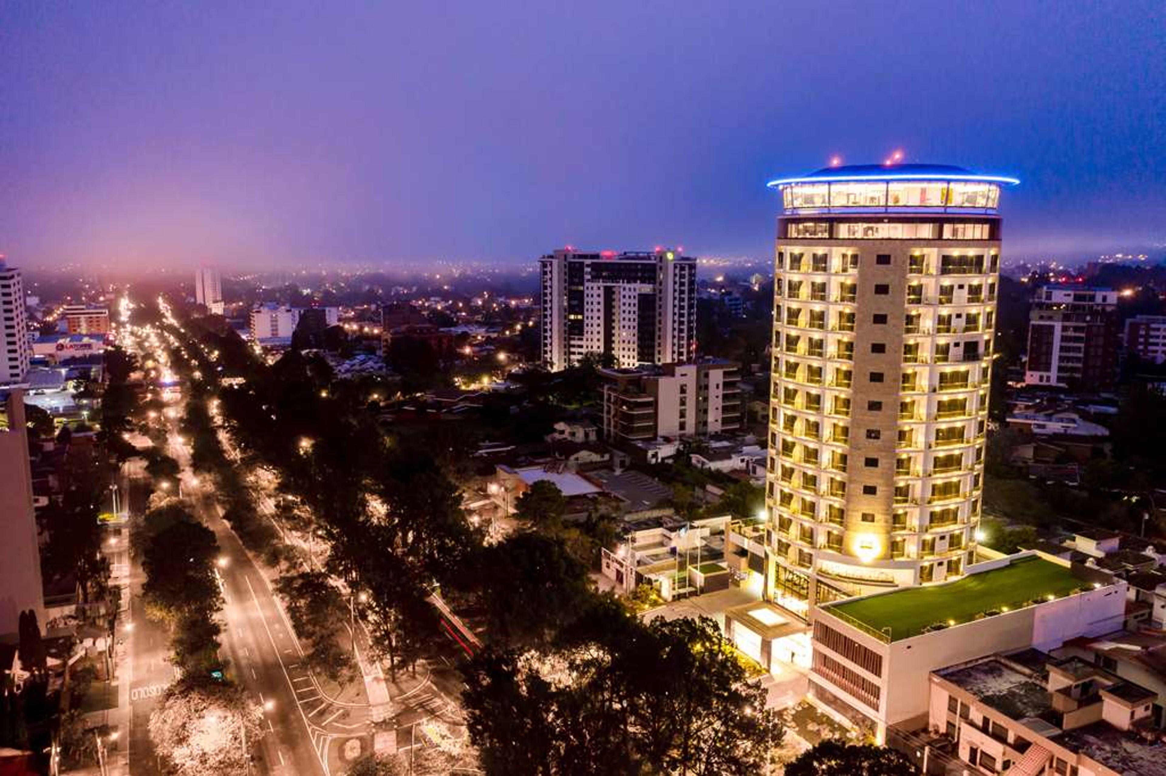 HOTEL VISTA QUINCE
