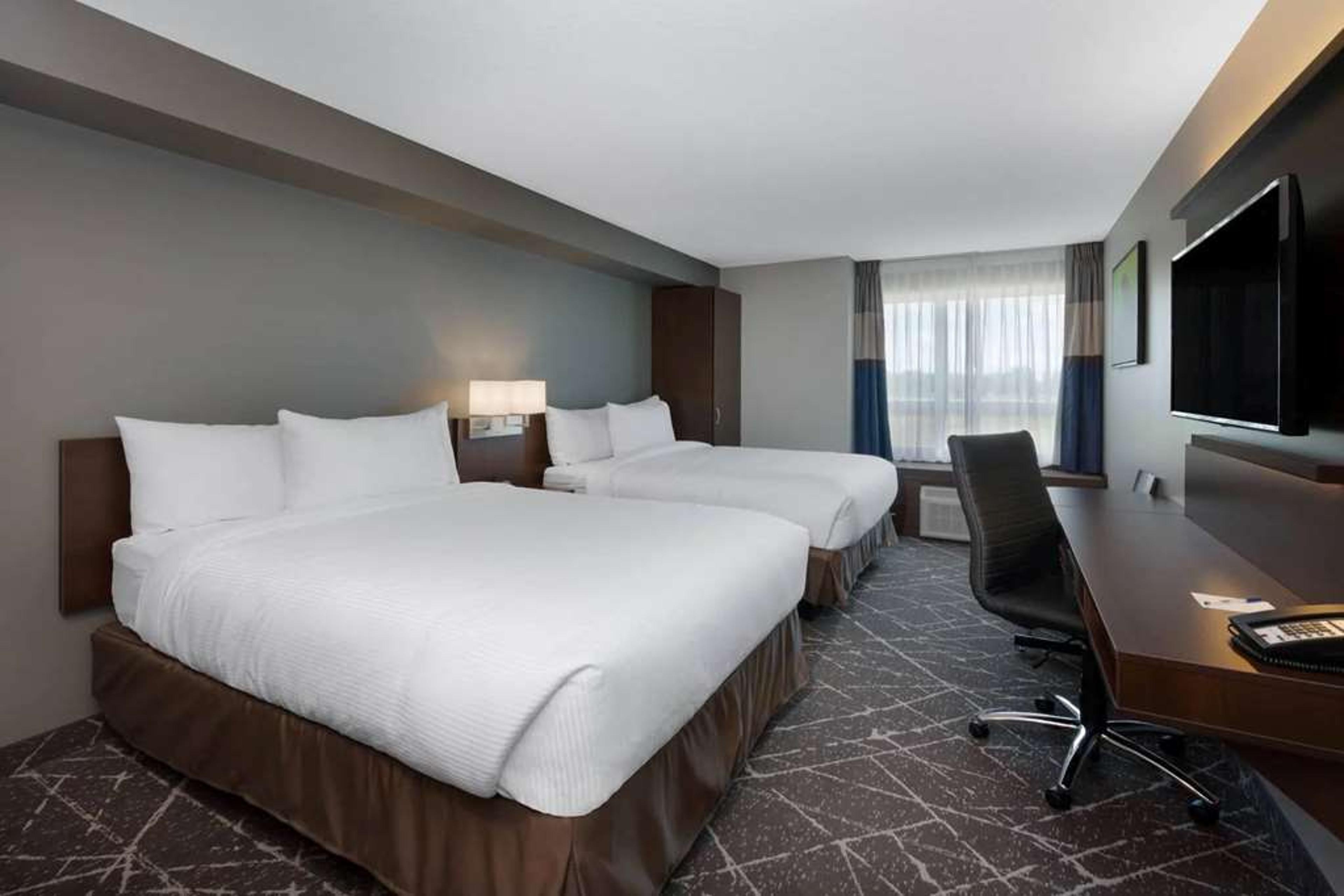MICROTEL INN & SUITES BY WYNDHAM AU
