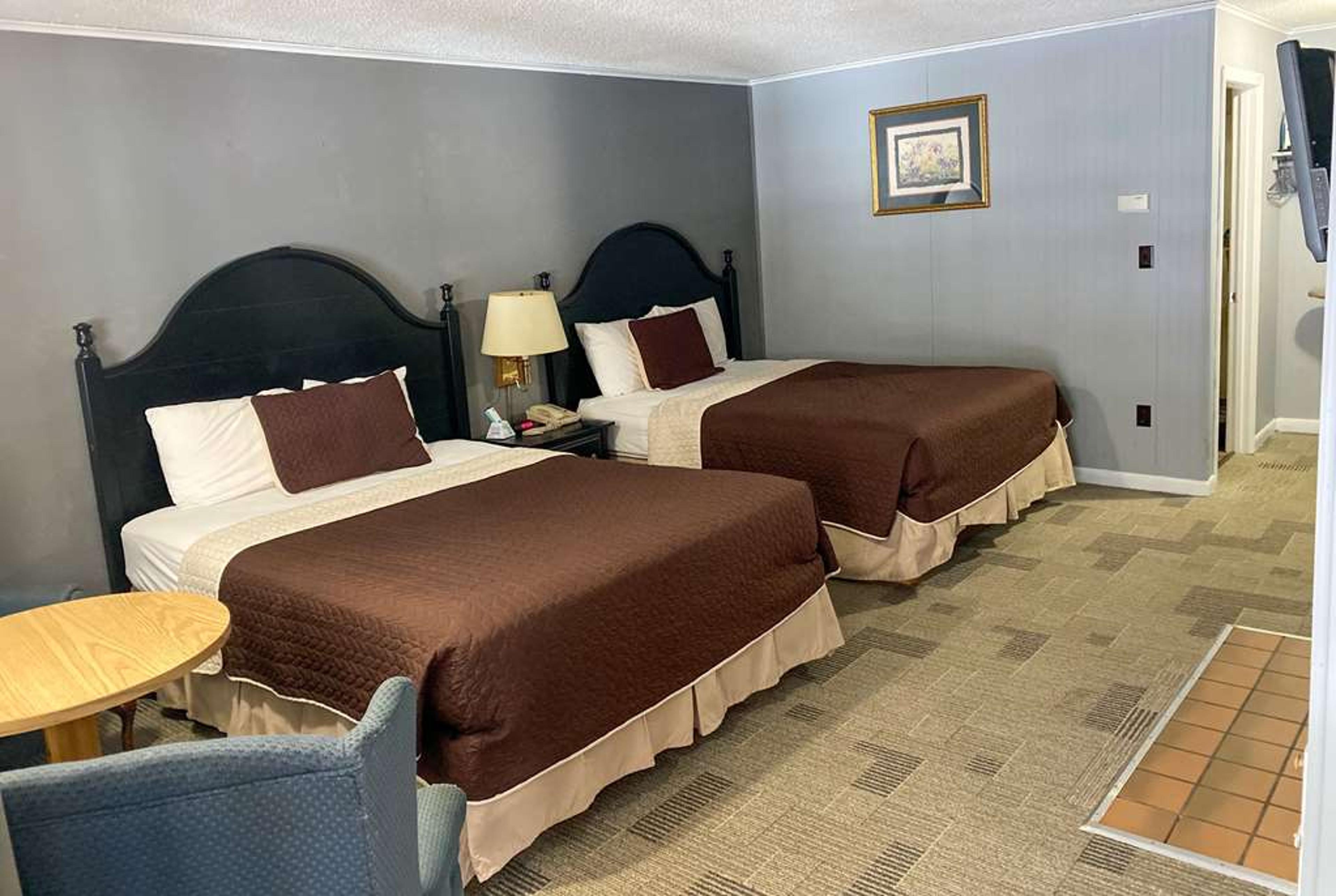 Travelodge by Wyndham Lincoln Near White Mountain