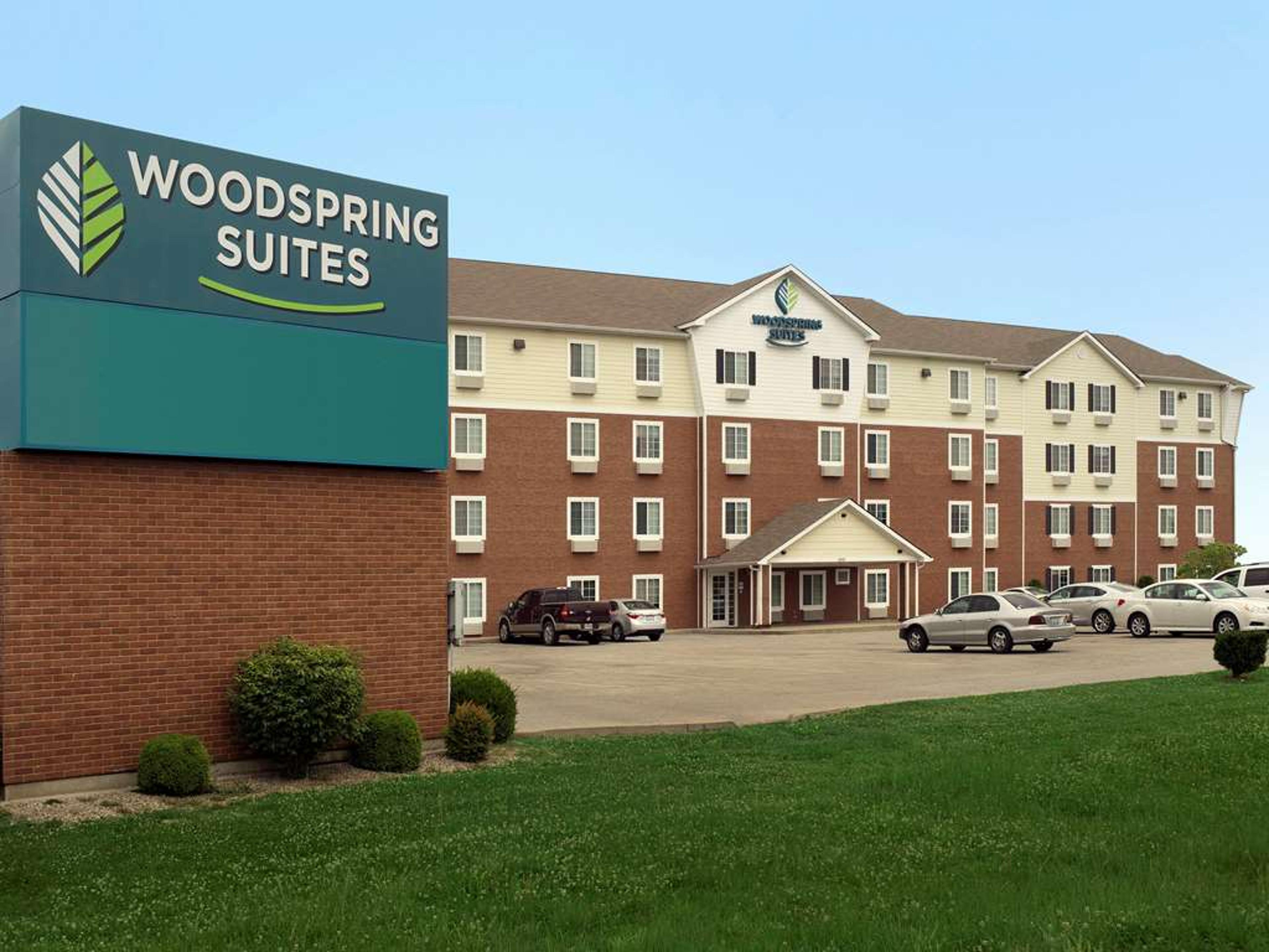 WOODSPRING SUITES LOUISVILLE CLARKS