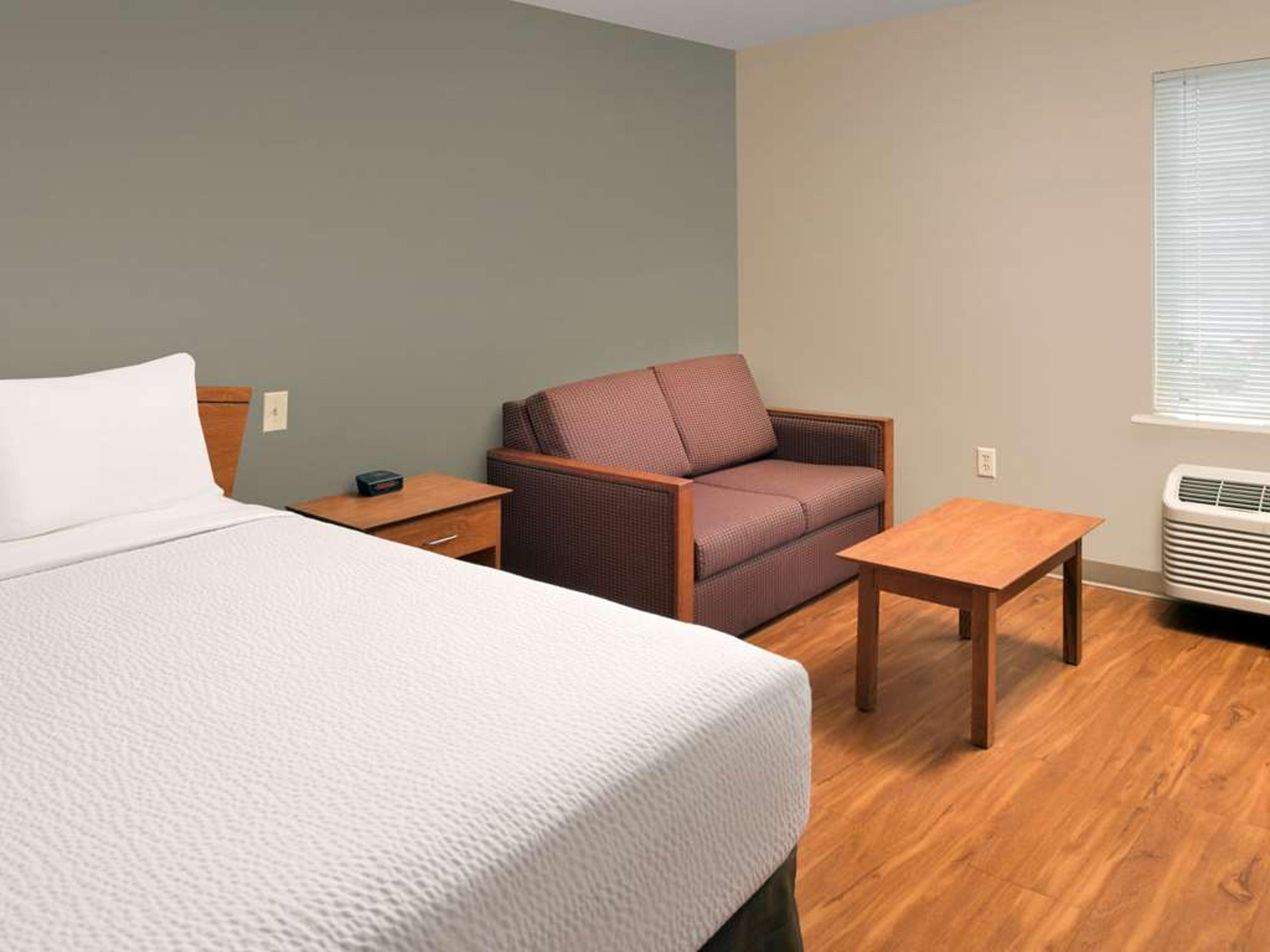 WOODSPRING SUITES LOUISVILLE CLARKS