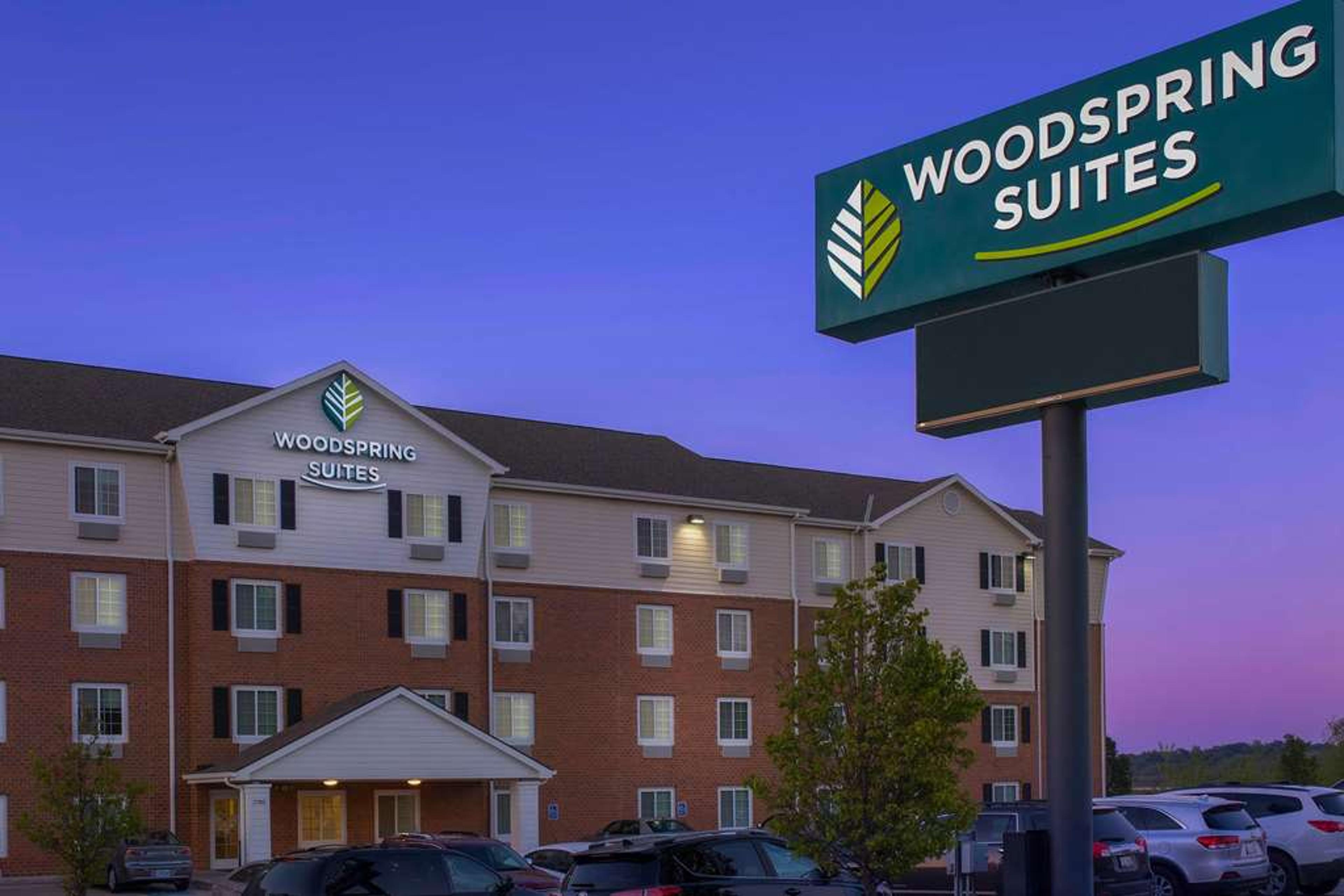 WOODSPRING SUITES OMAHA BELLEVUE