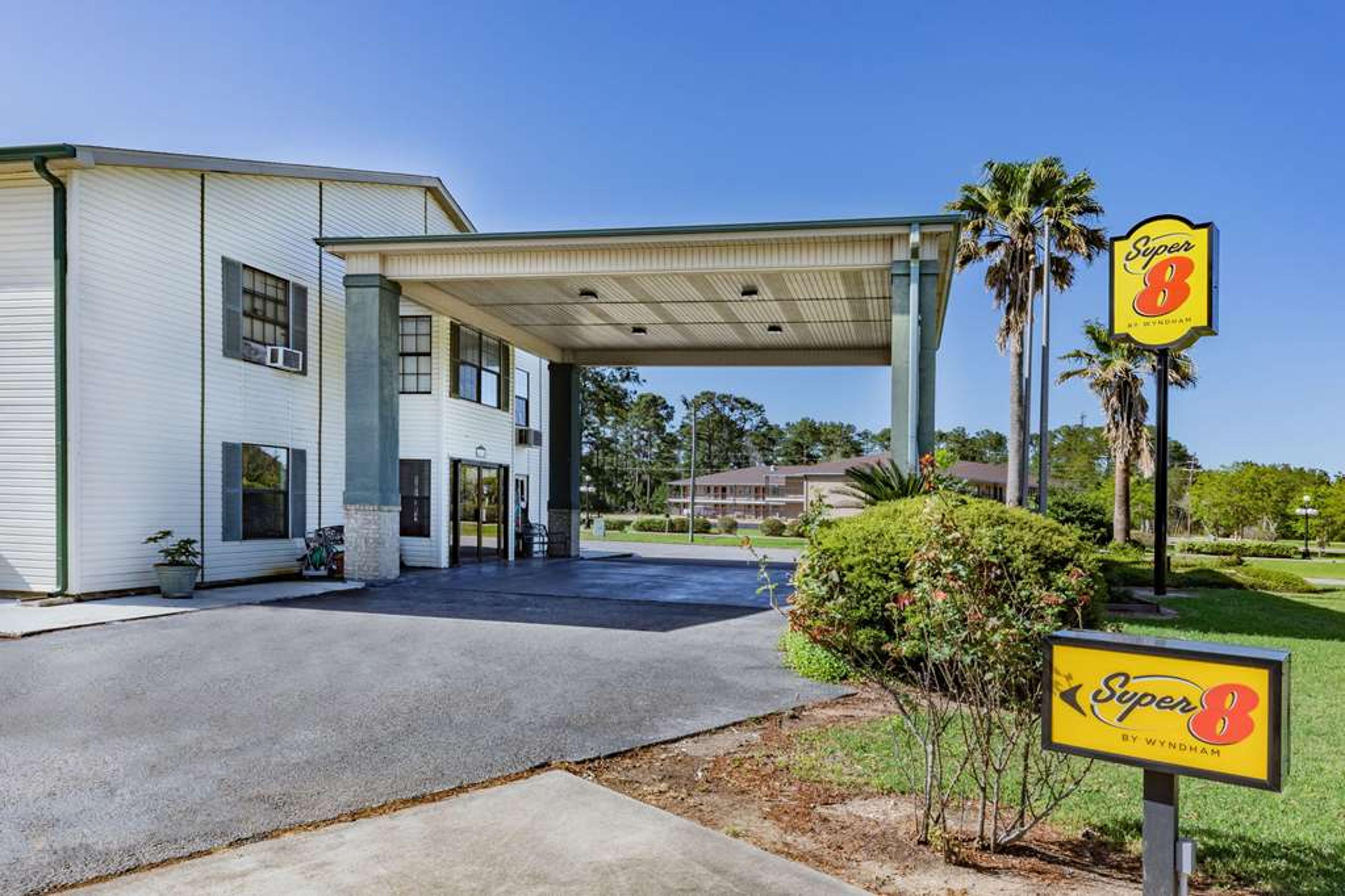 SUPER 8 BY WYNDHAM KINDER/COUSHATTA