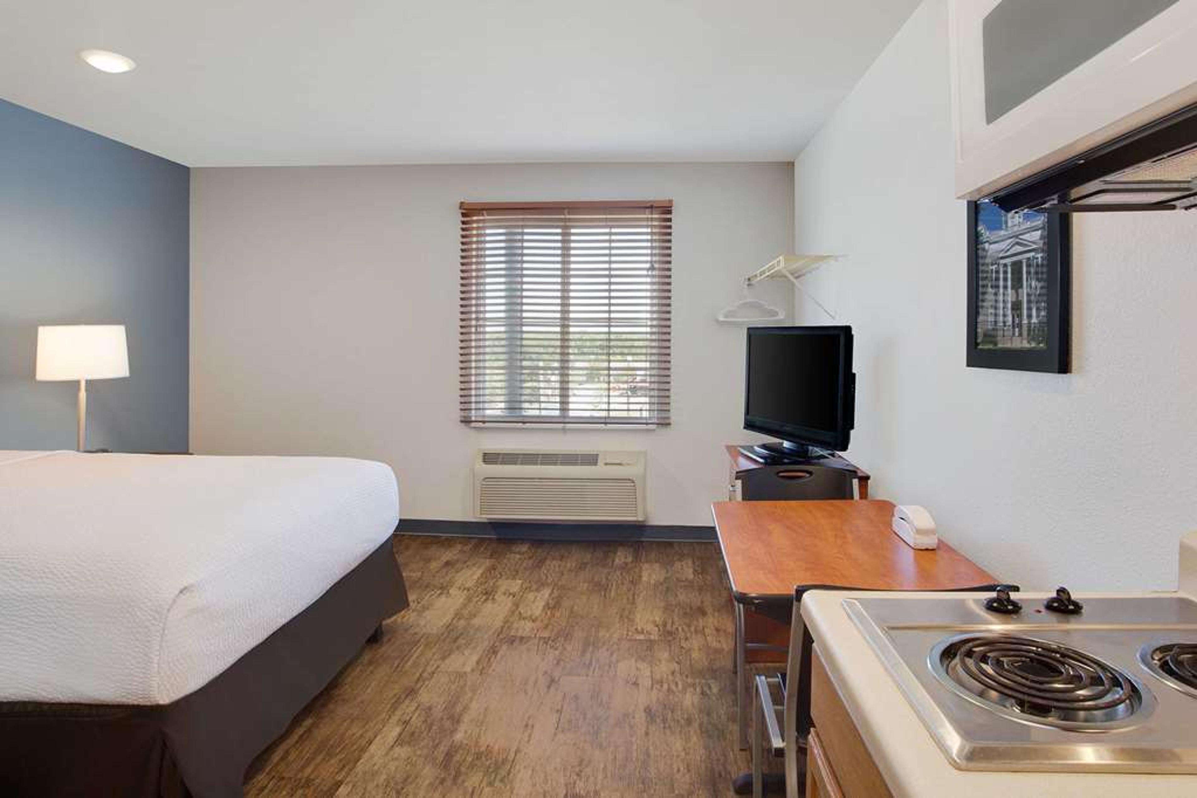 WOODSPRING SUITES CHARLOTTE SHELBY
