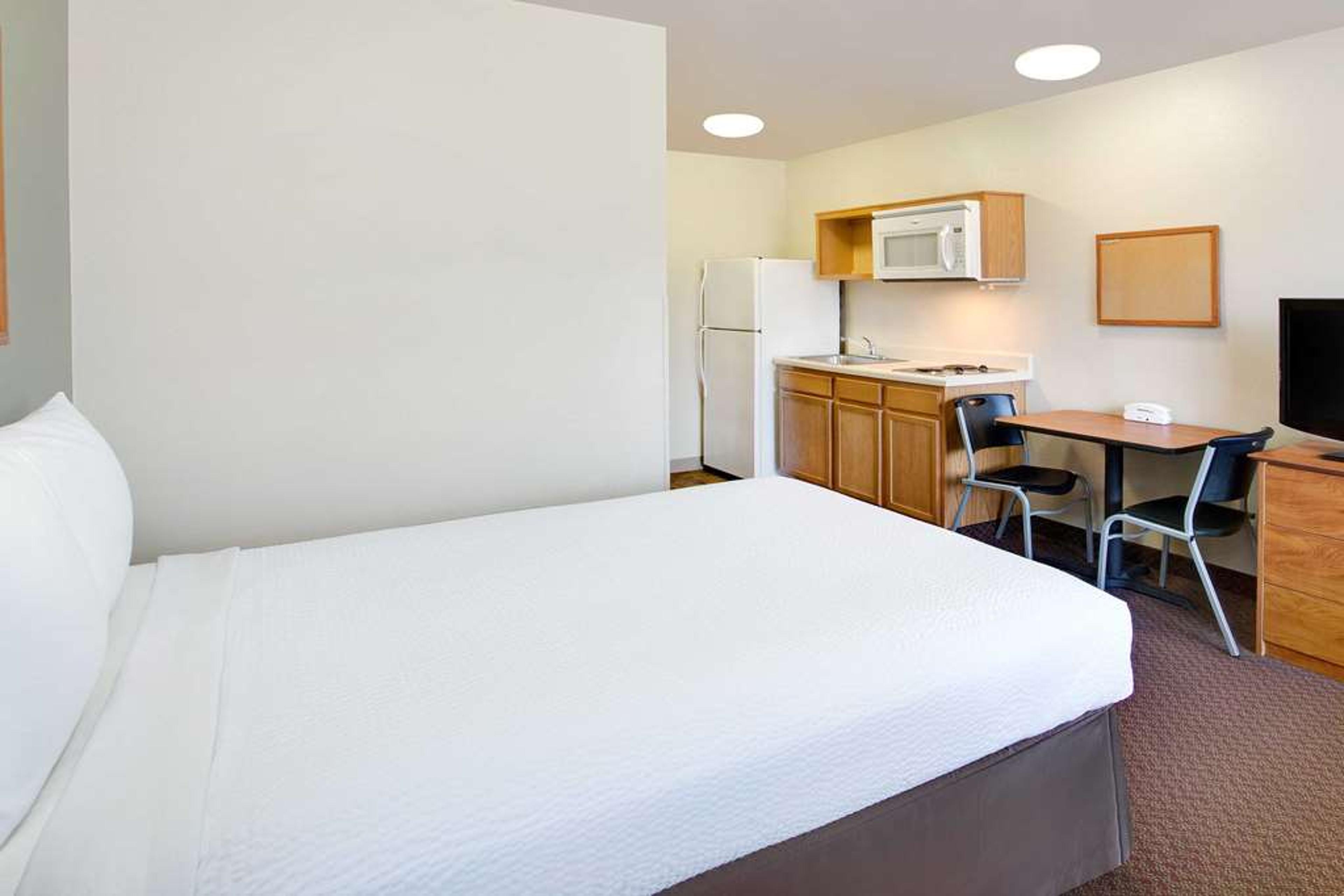 WOODSPRING SUITES CINCINNATI FAIRFI