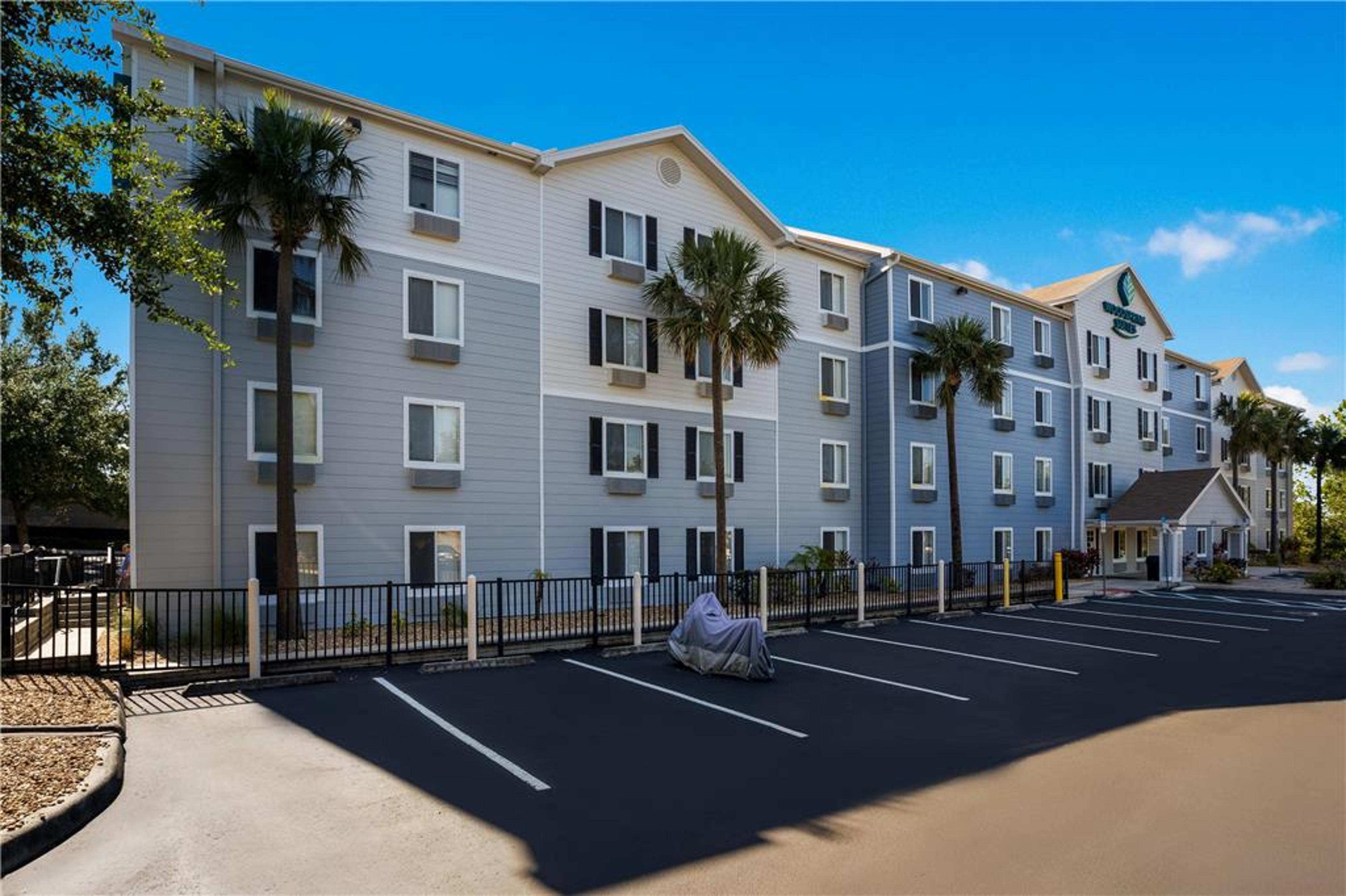 WOODSPRING SUITES ORLANDO WEST - CL