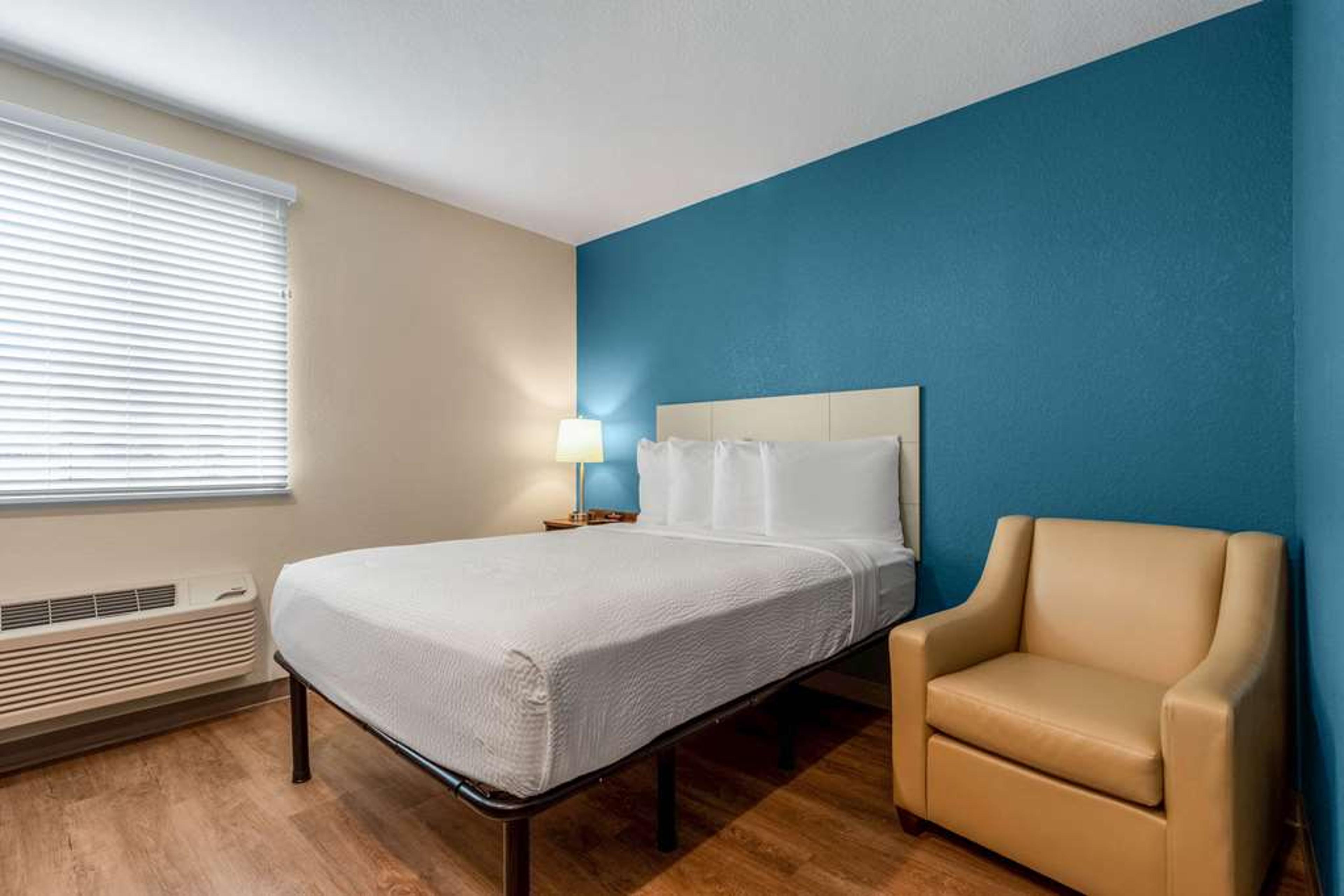 WOODSPRING SUITES MIRAMAR