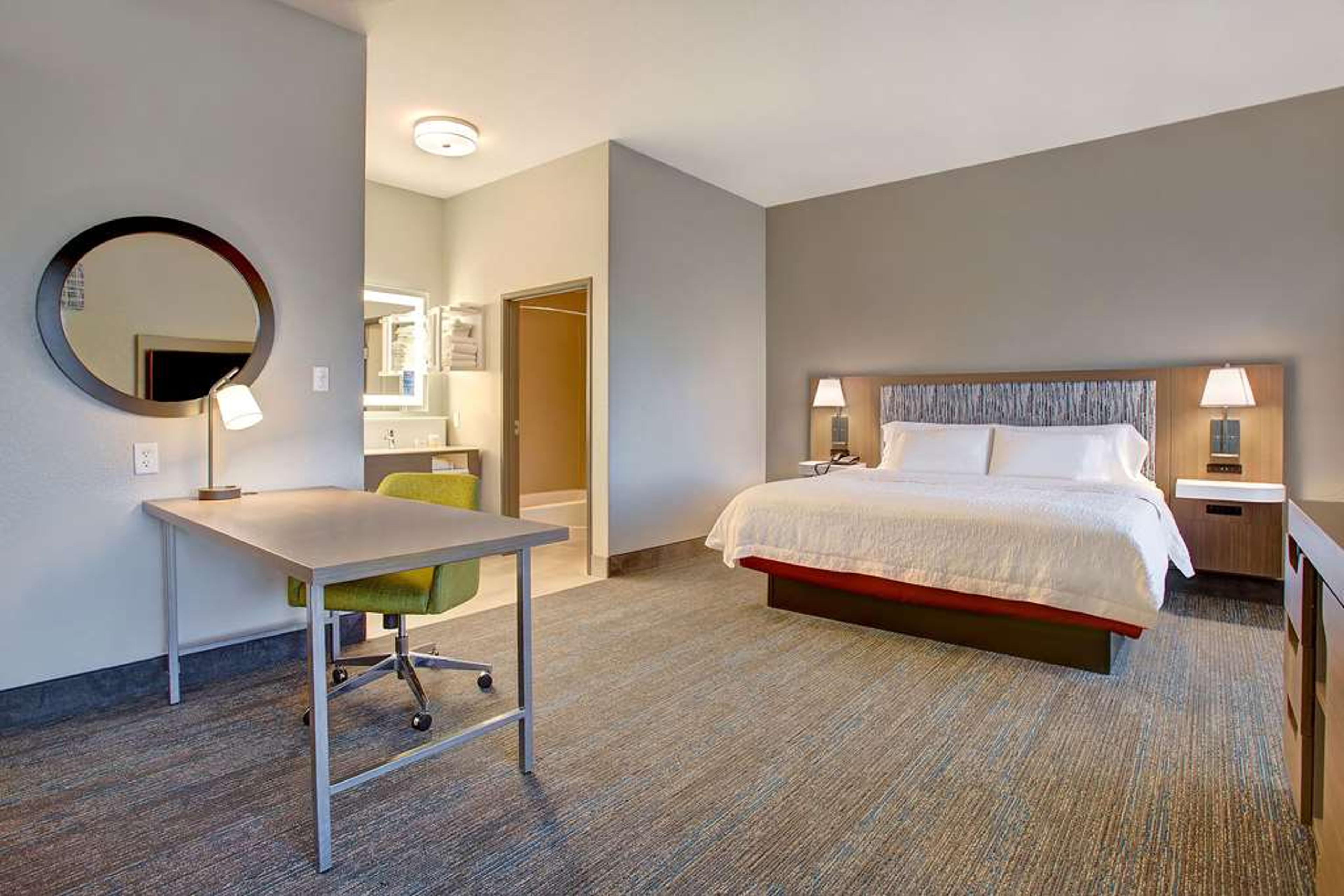 HAMPTON INN AND SUITES BORGER