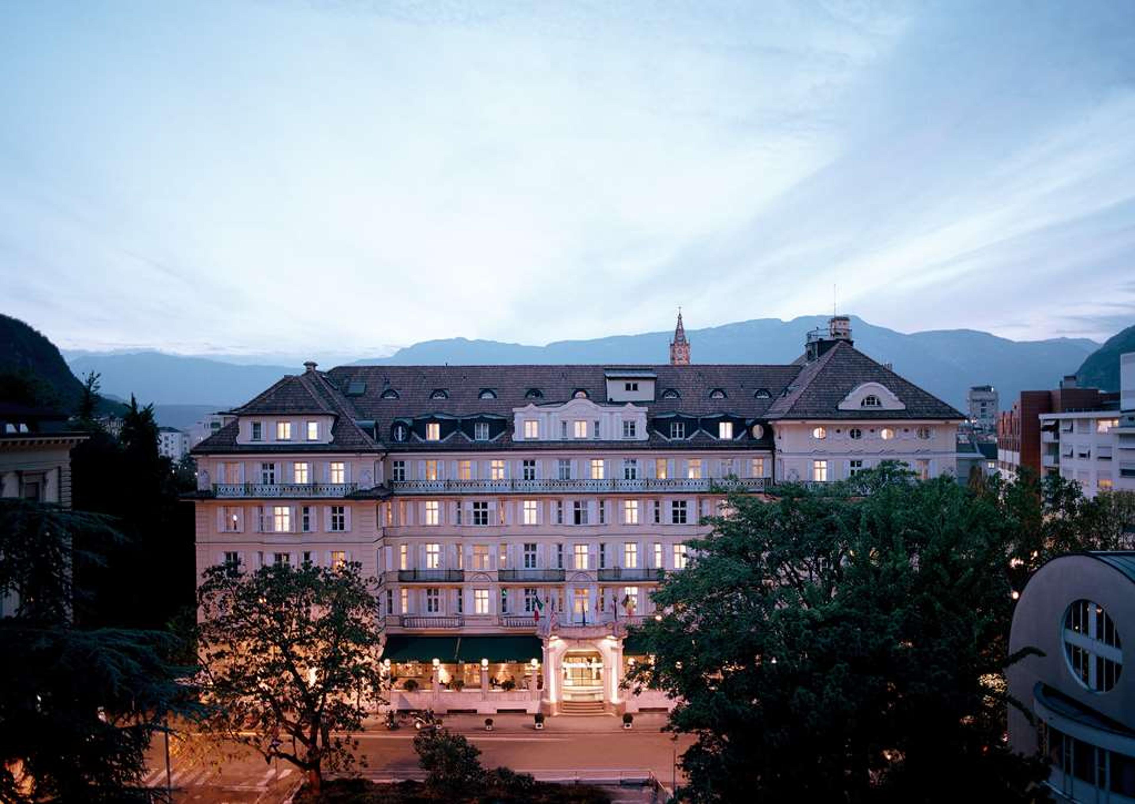 Hotel Photo 1