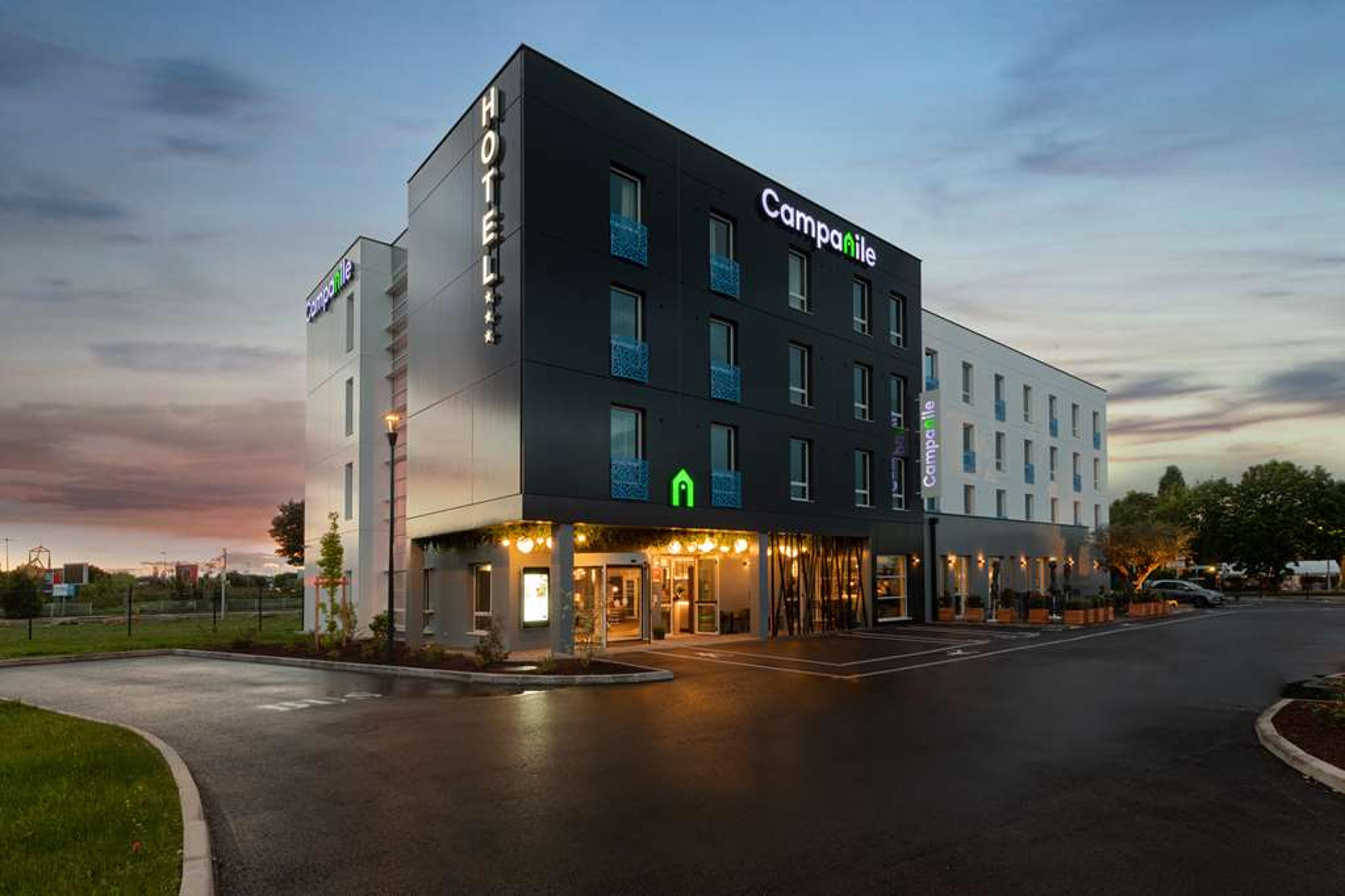 CAMPANILE SMART LYON EST - EUREXPO
