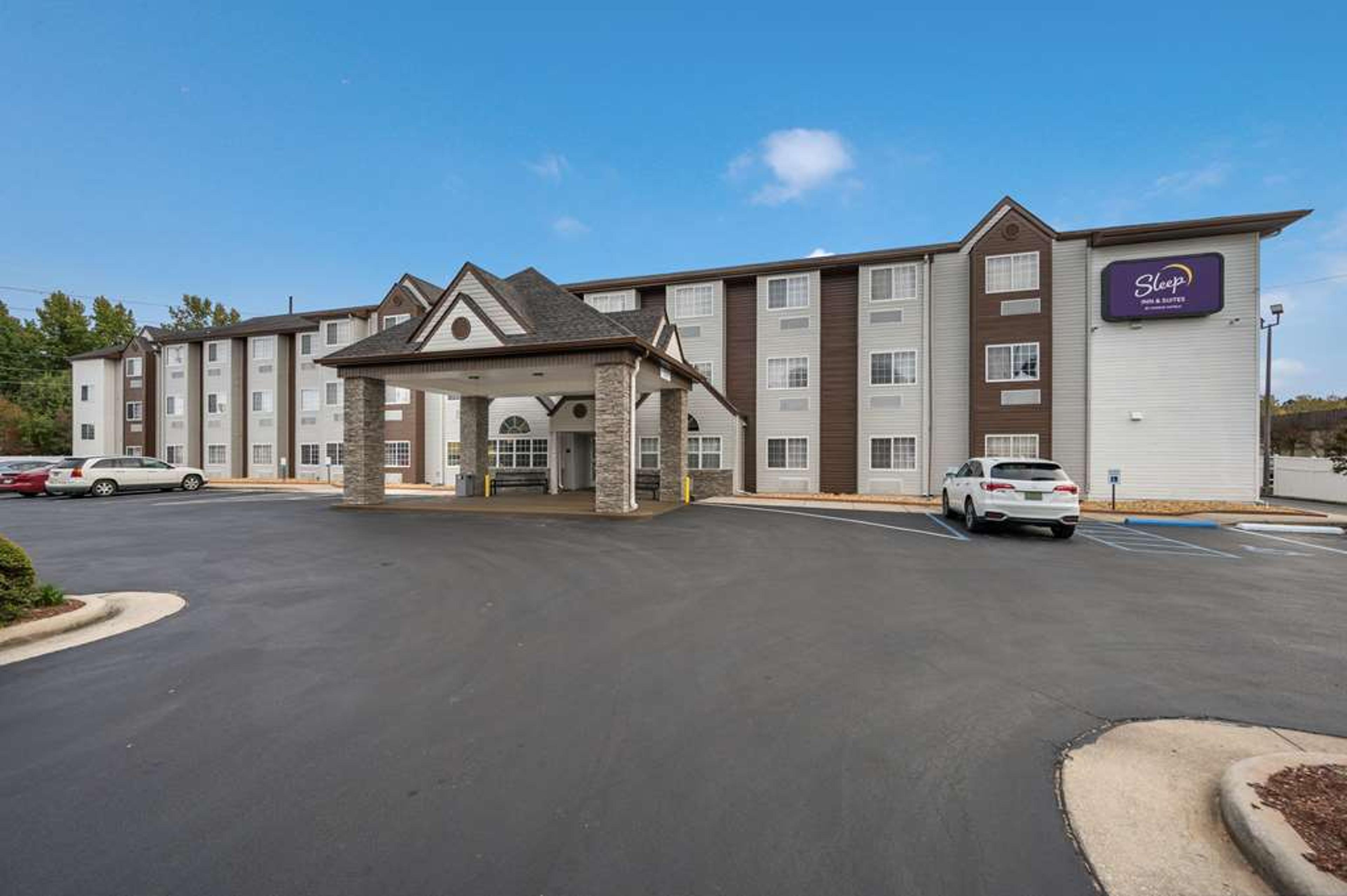 SLEEP INN AND SUITES DECATUR