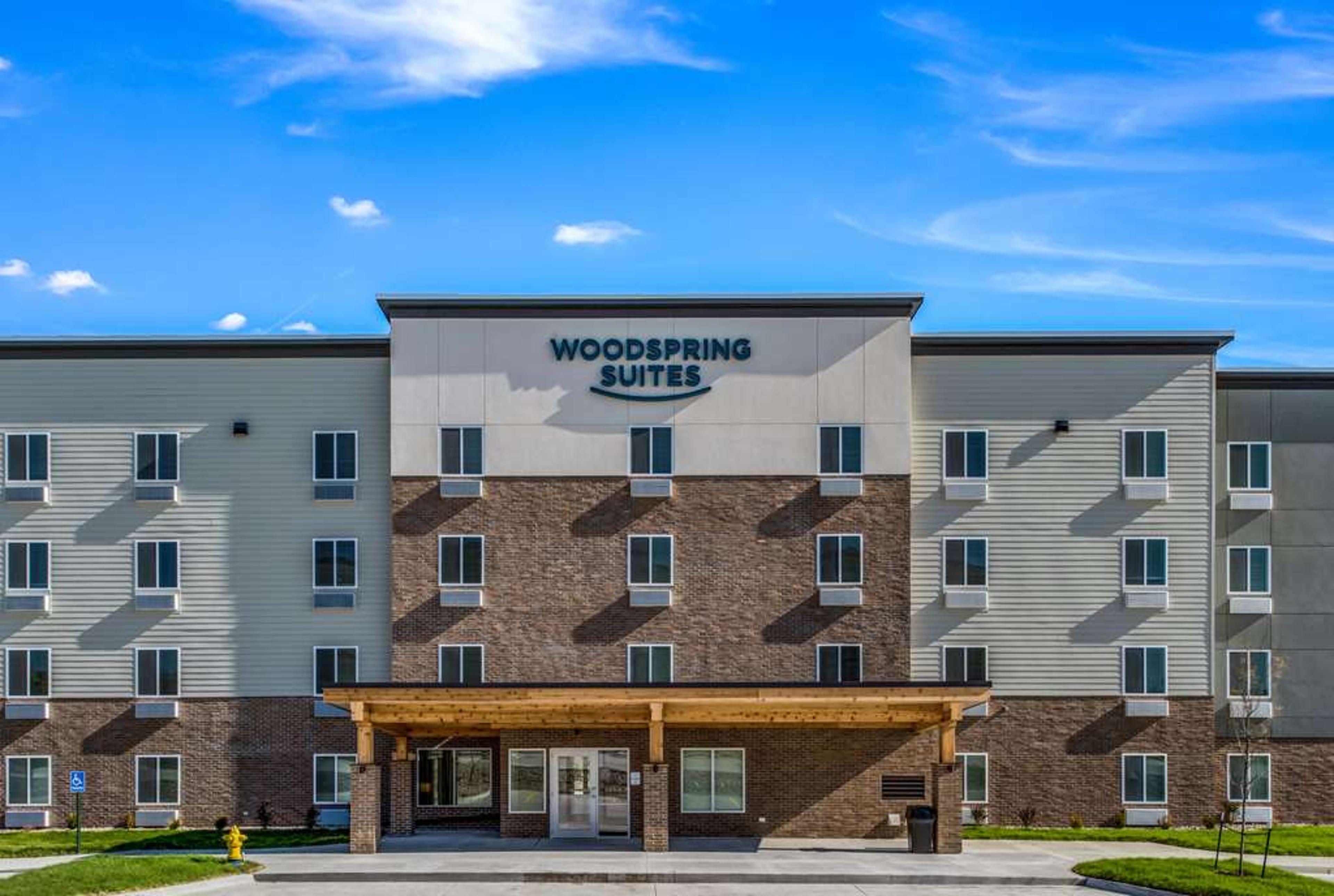 WOODSPRING SUITES WEST DES MOINES