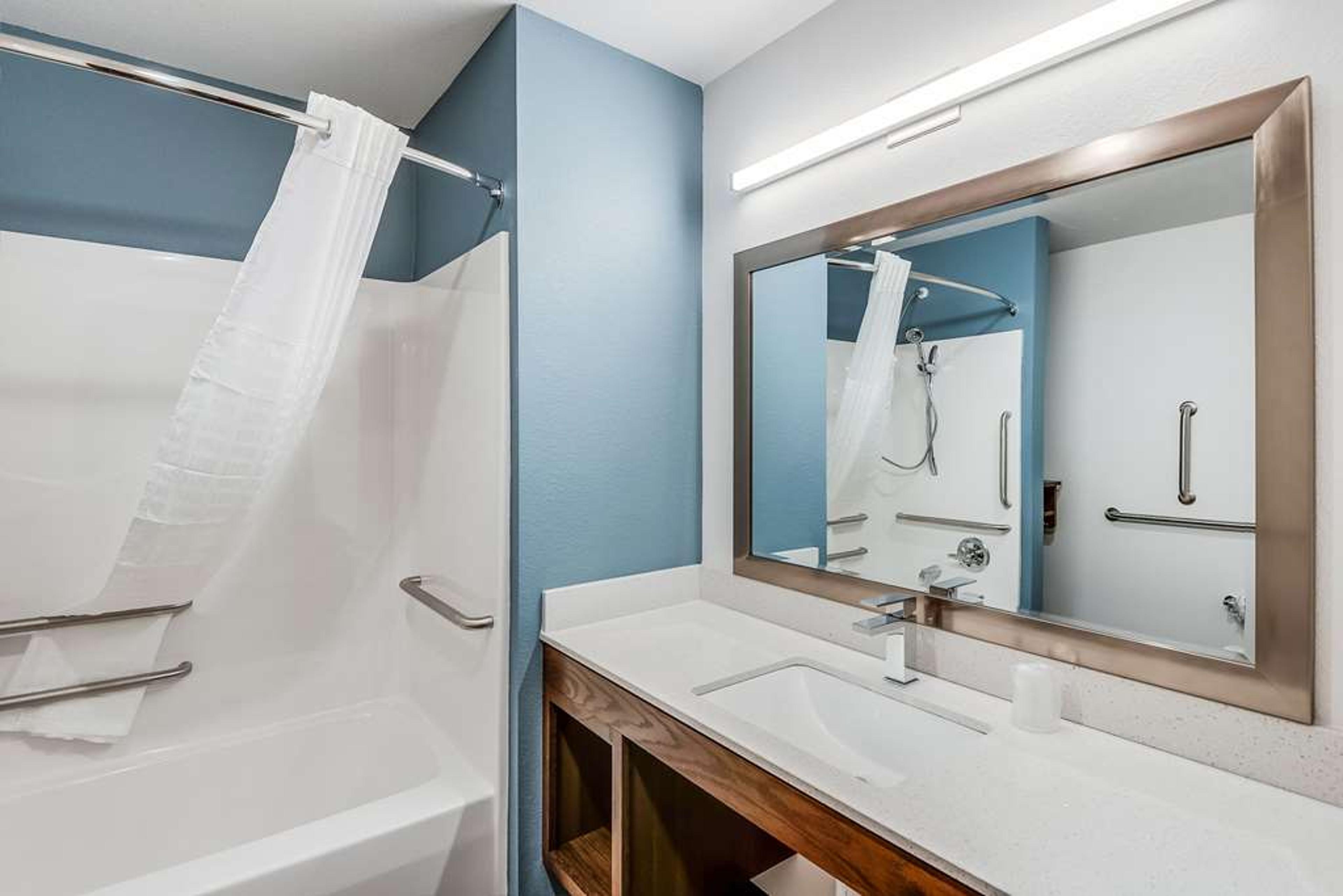 WOODSPRING SUITES WEST DES MOINES