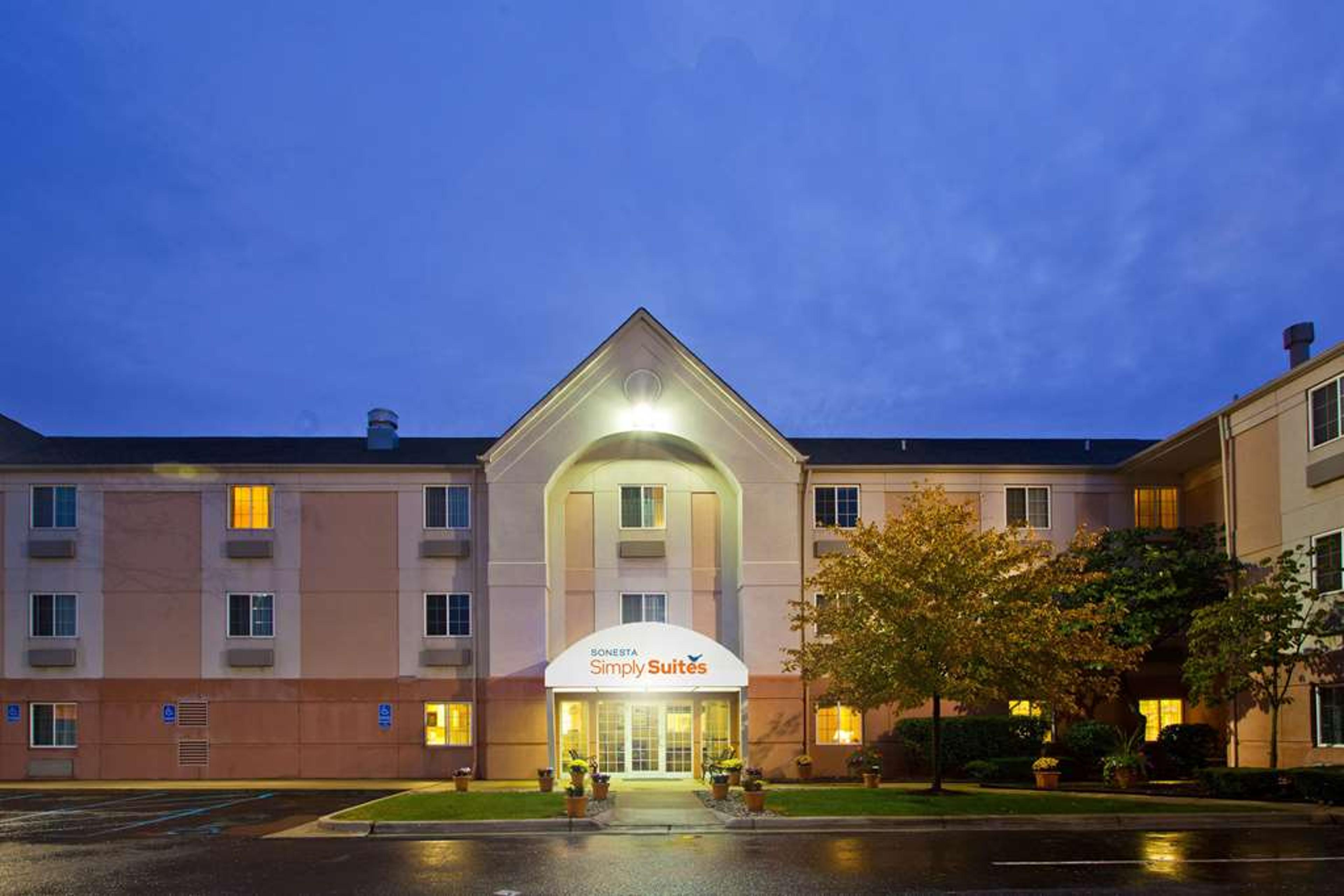 SONESTA SIMPLY DETROIT WARREN