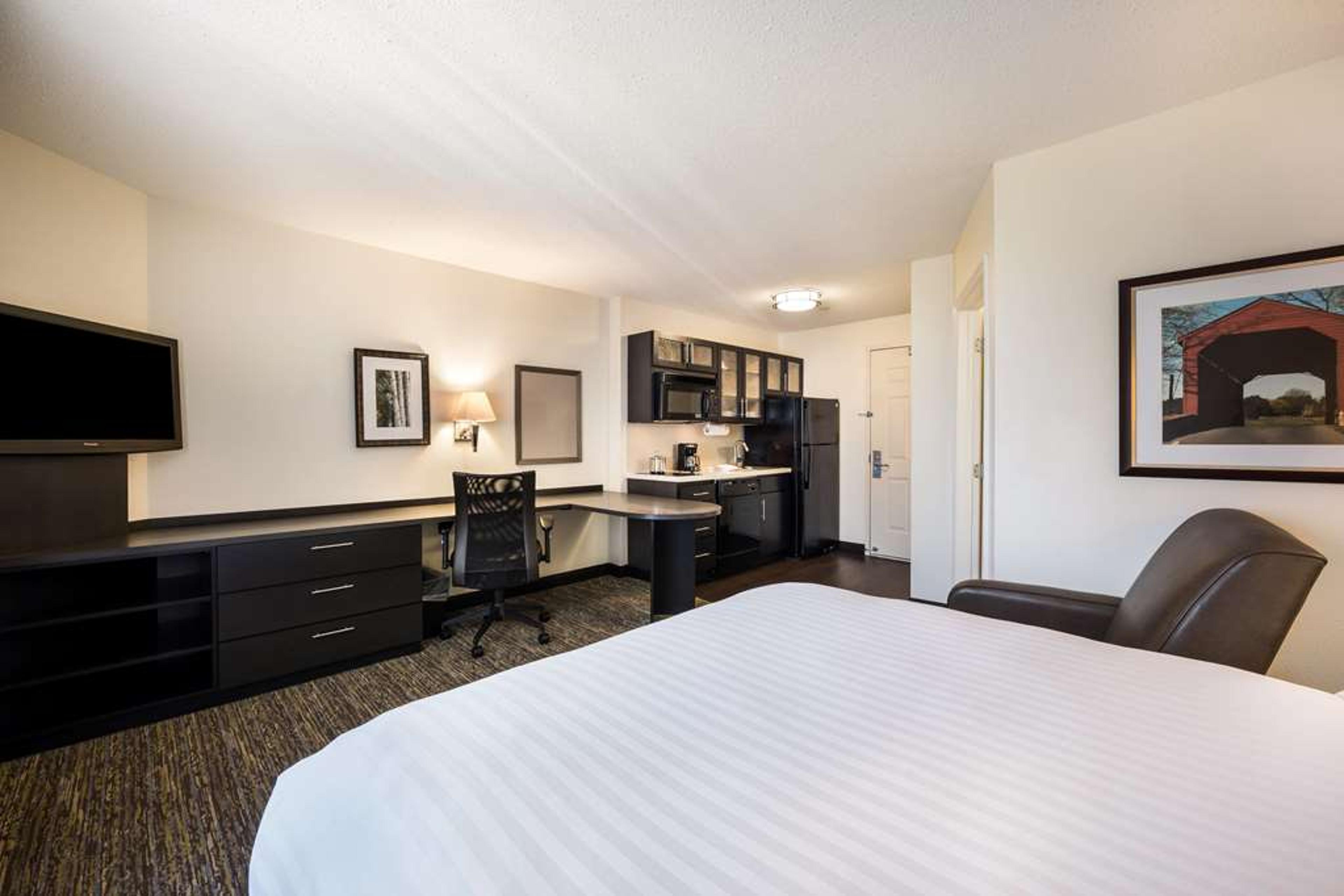 SONESTA SIMPLY DETROIT WARREN