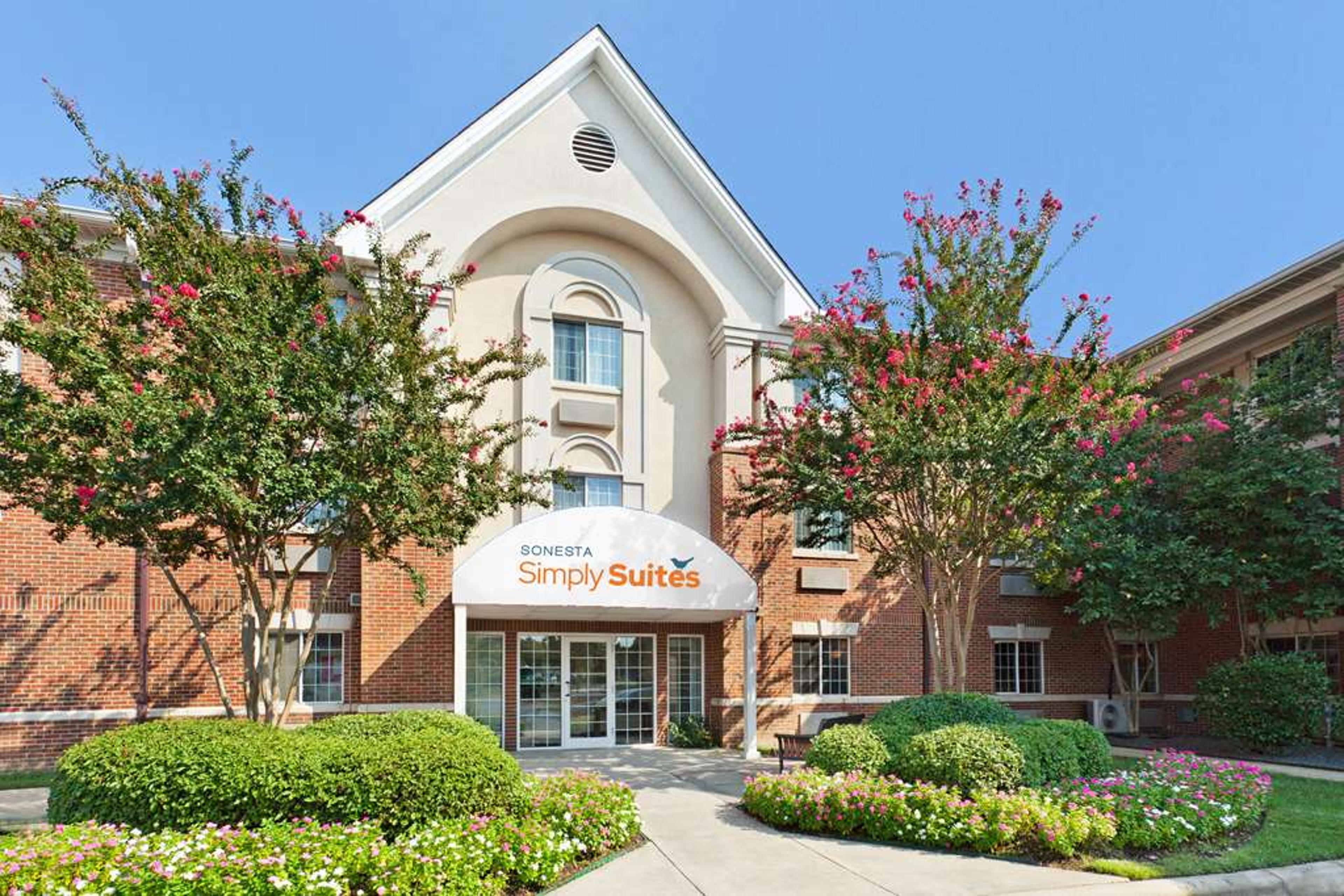 Sonesta Simply Charlotte Univ