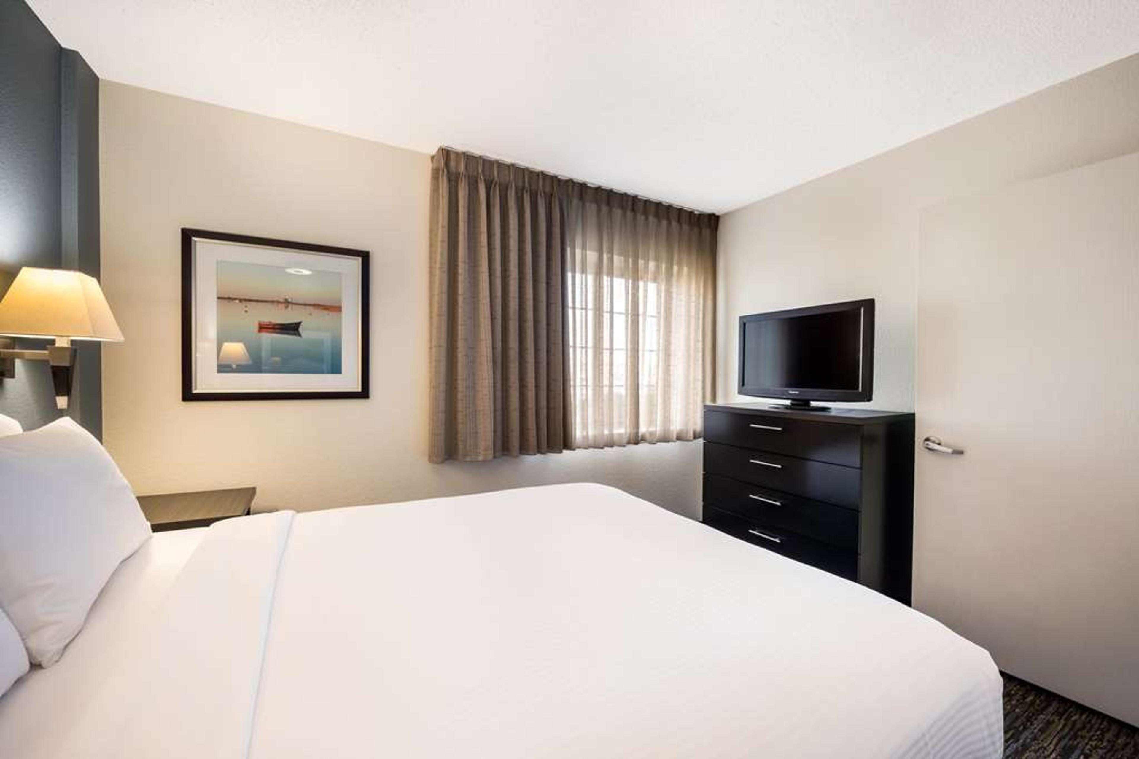 Sonesta Simply Cleveland North