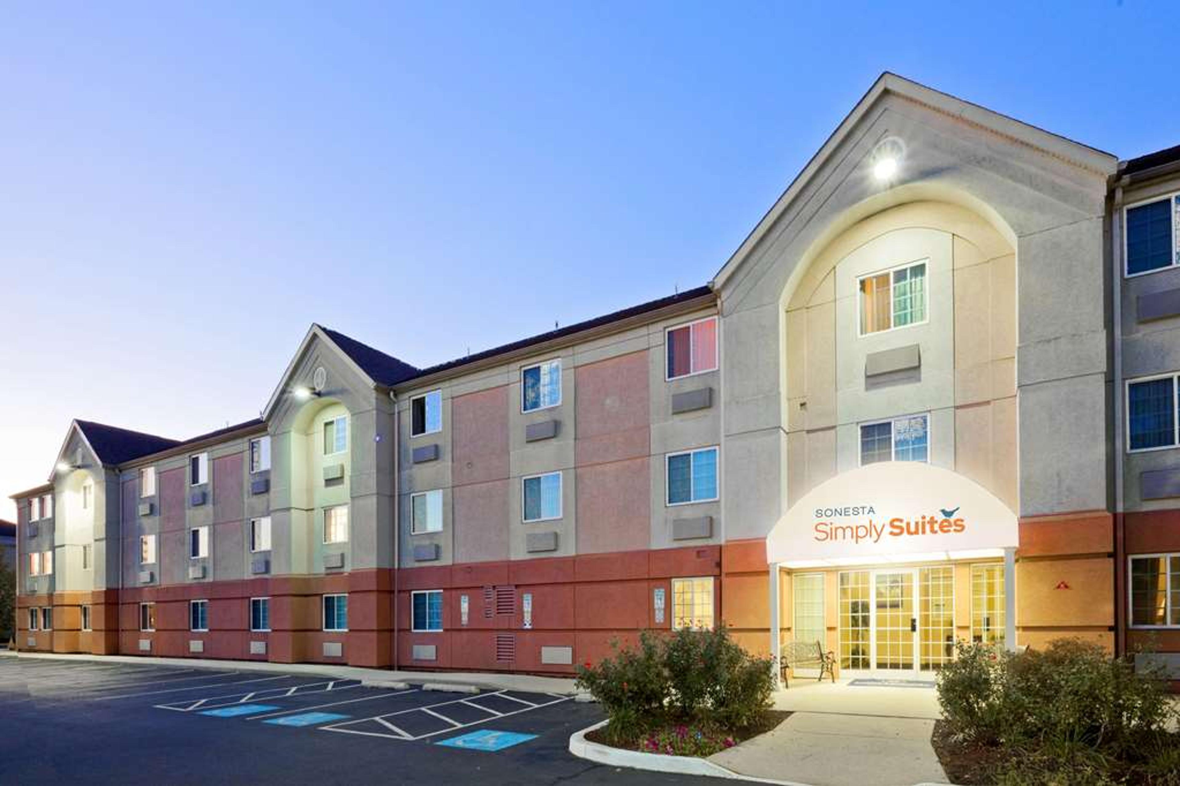 Hotel Photo 1