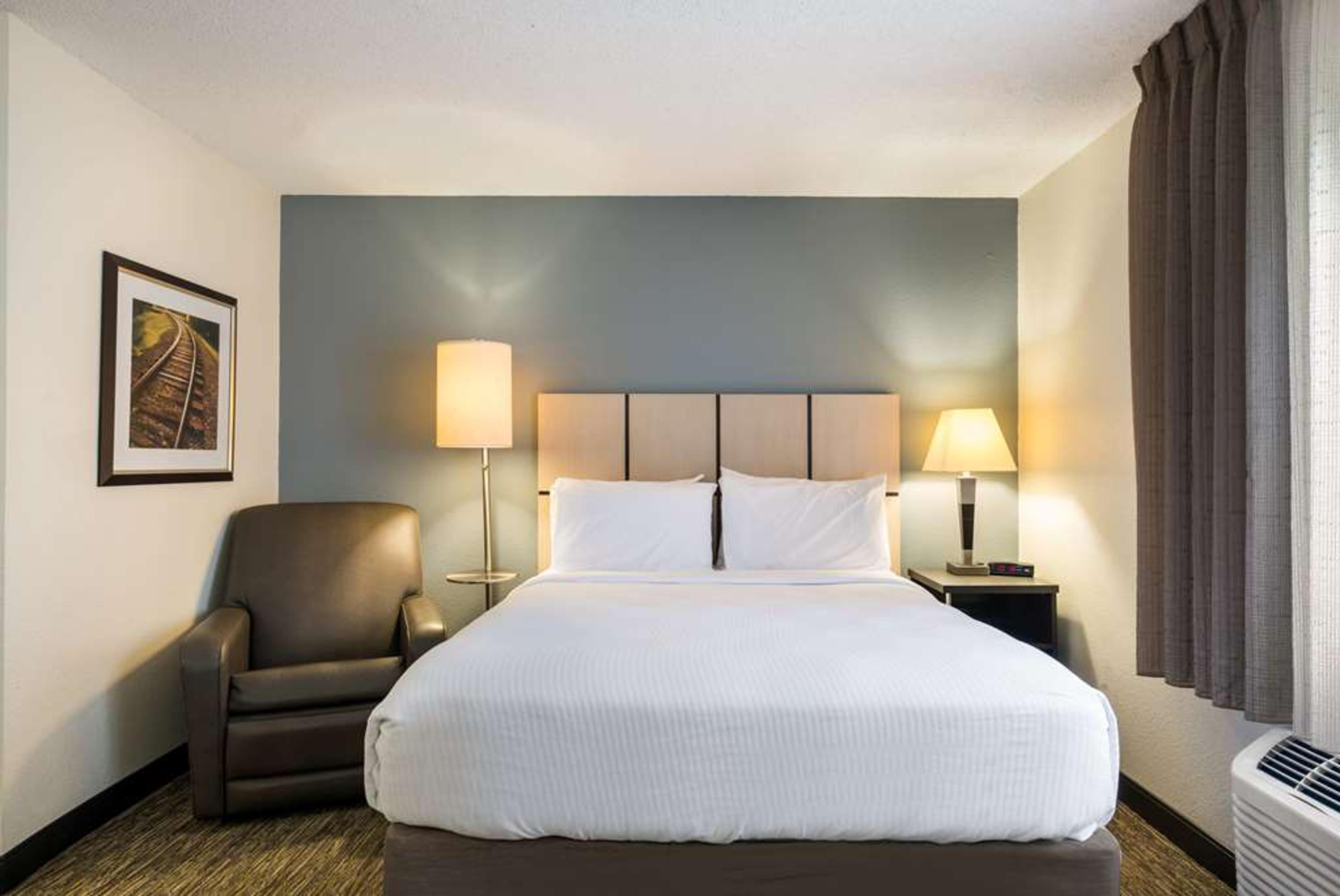 Sonesta Simply Hampton