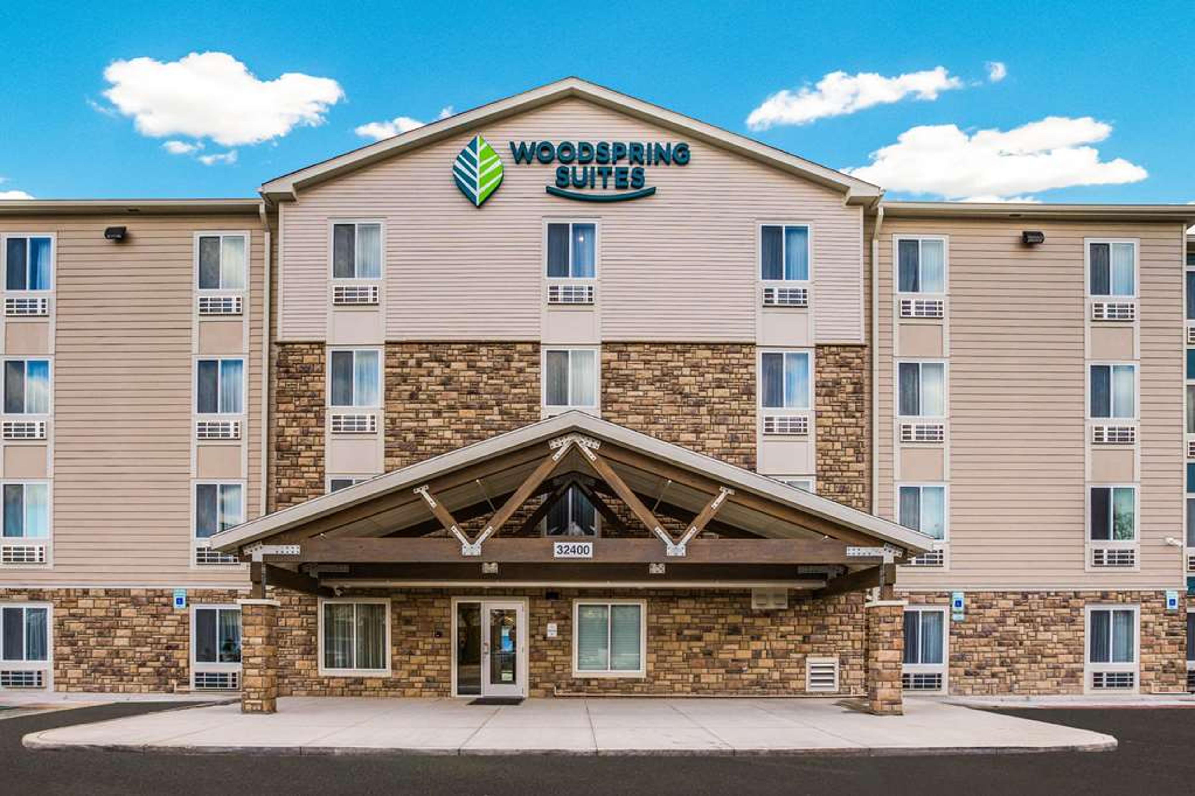 WOODSPRING SUITES DETROIT MADISON H