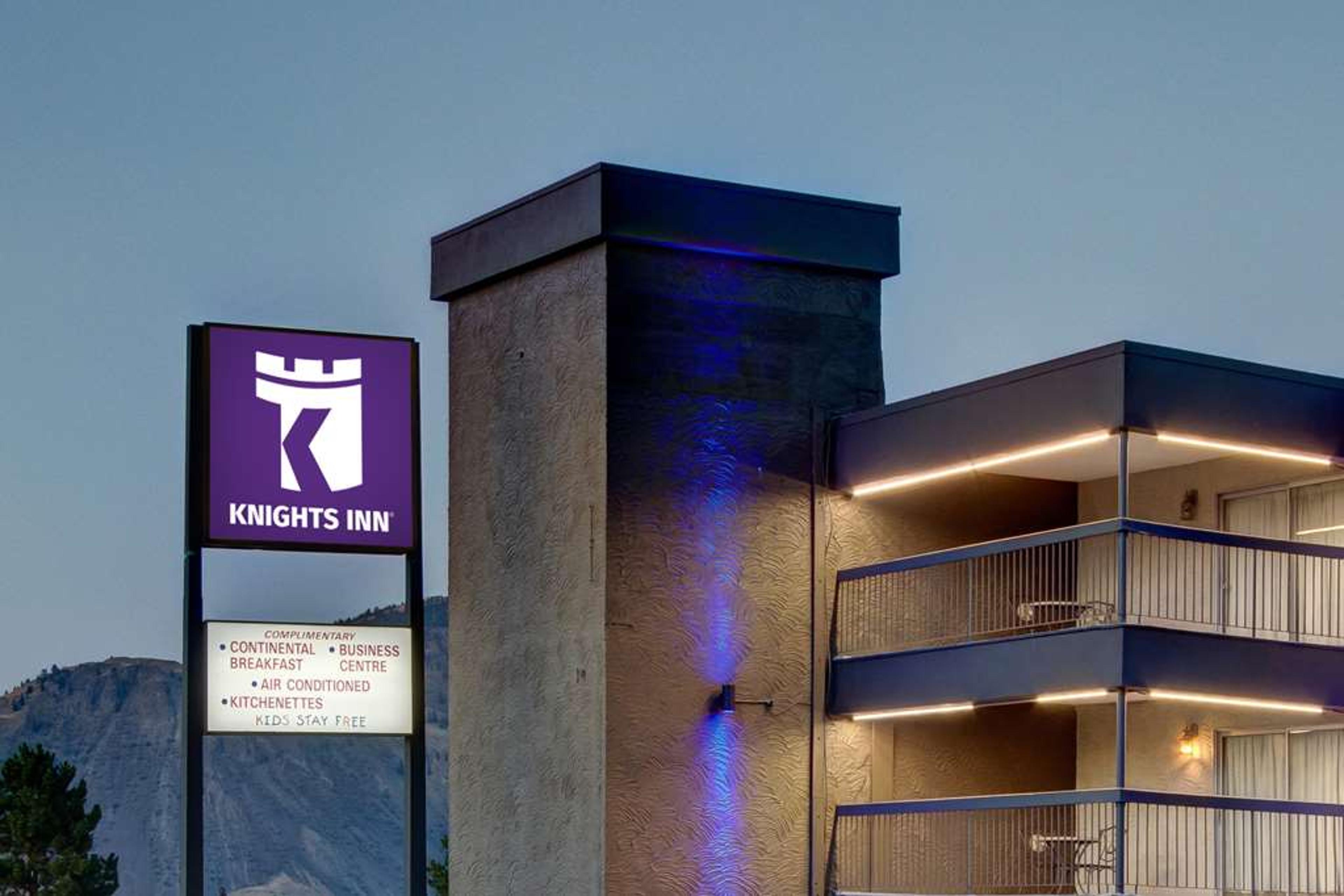 KNIGHTS INN LAKE CITY