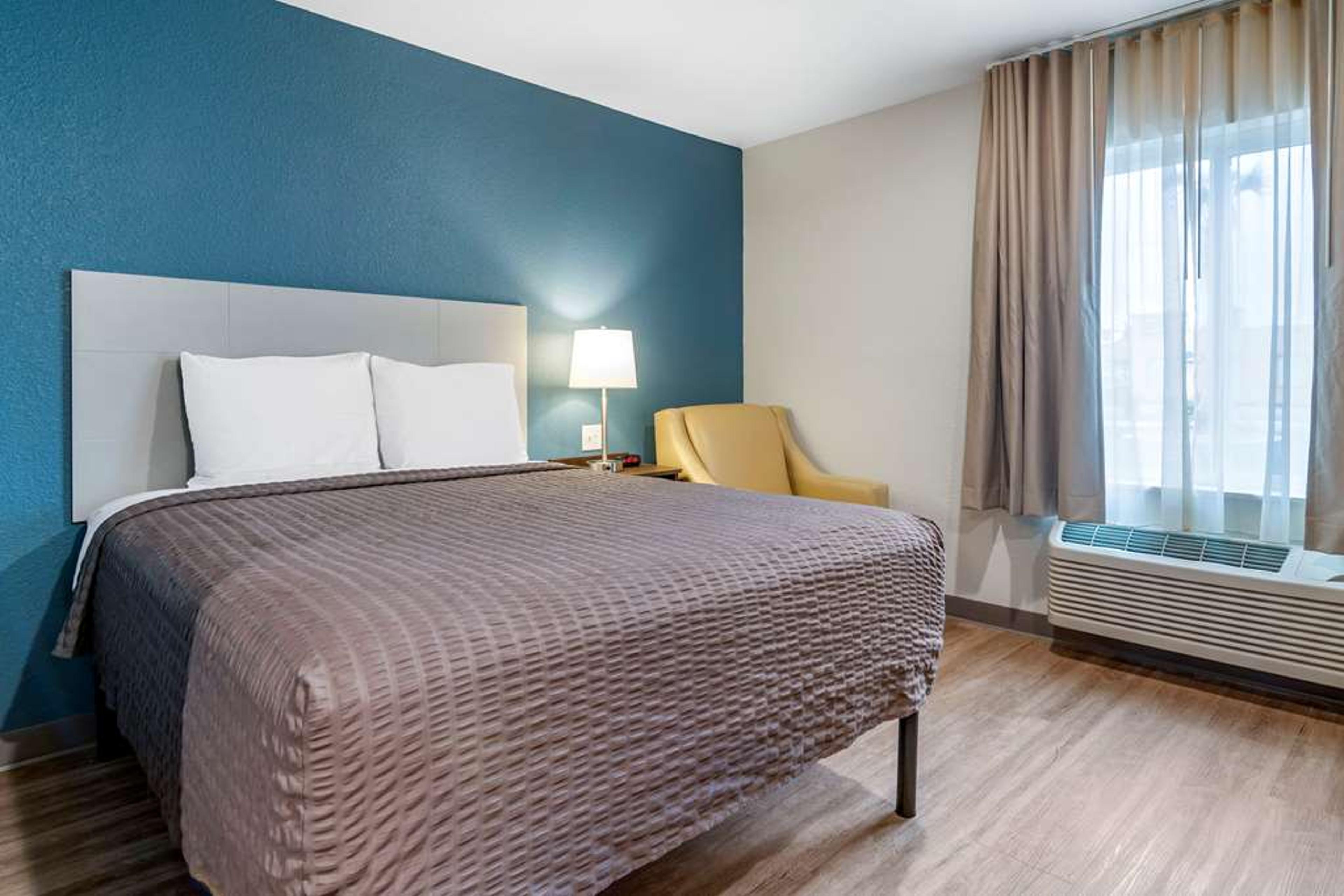 WOODSPRING SUITES BRUNSWICK