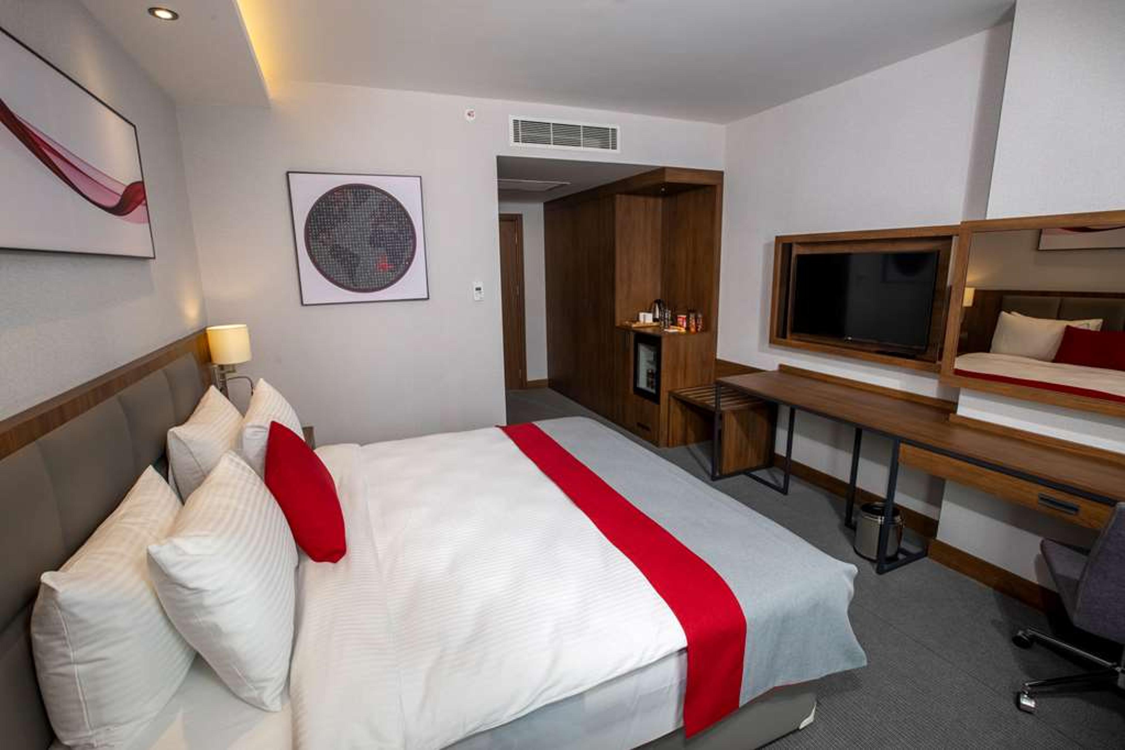RAMADA BY WYNDHAM IZMIR ALIAGA