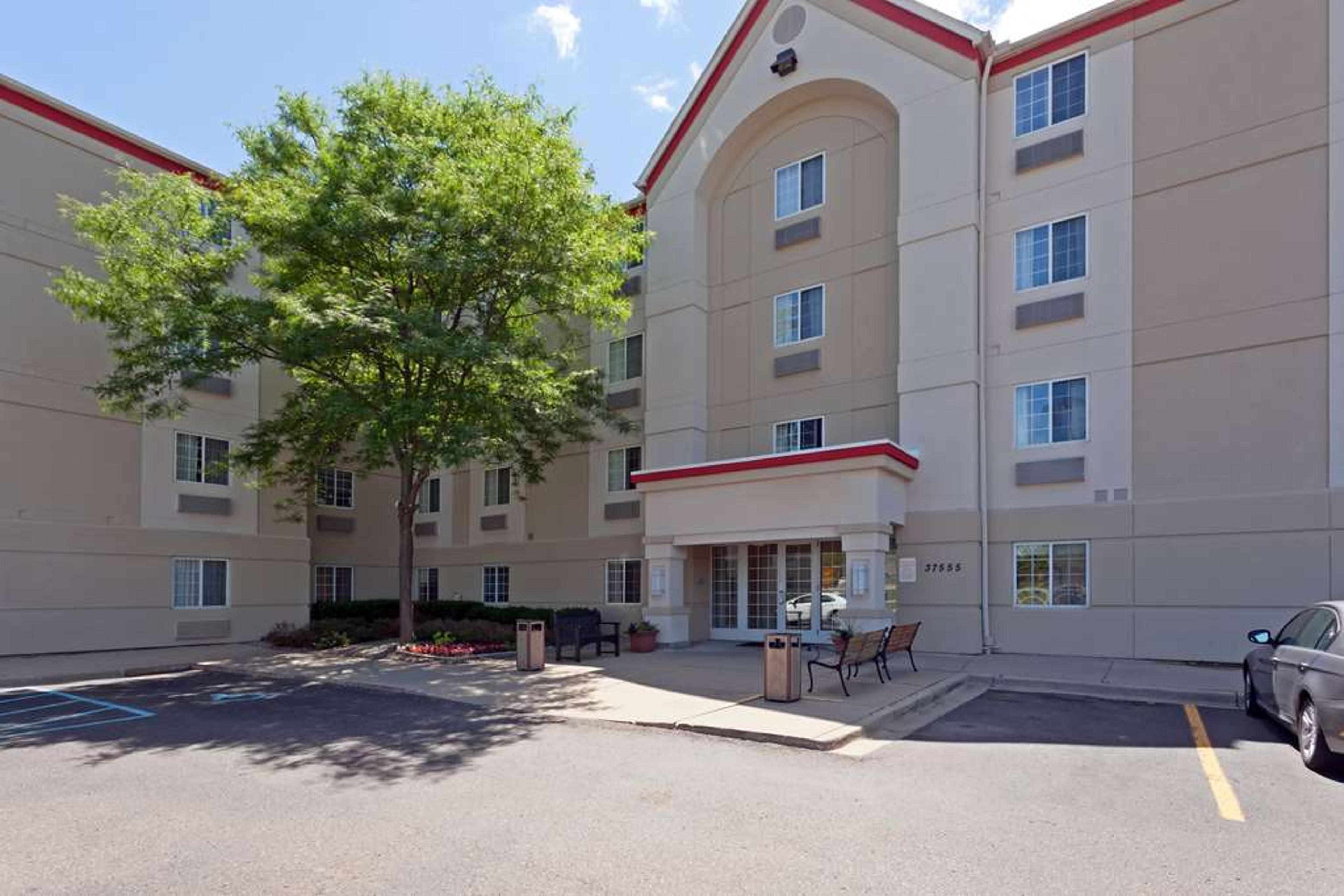 MAINSTAY SUITES DETROIT FARMINGTON