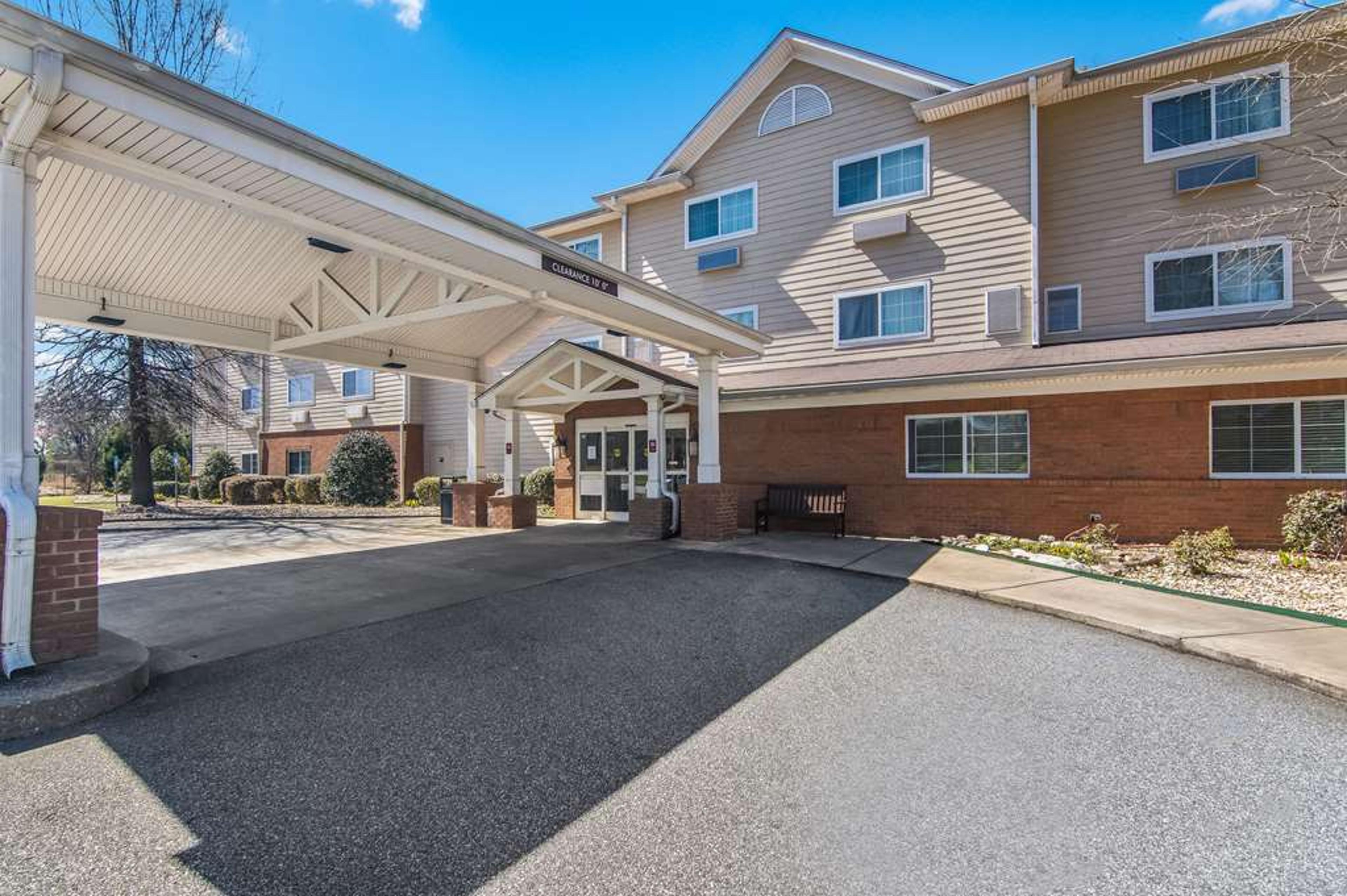 MAINSTAY SUITES COLUMBUS NEAR FORT