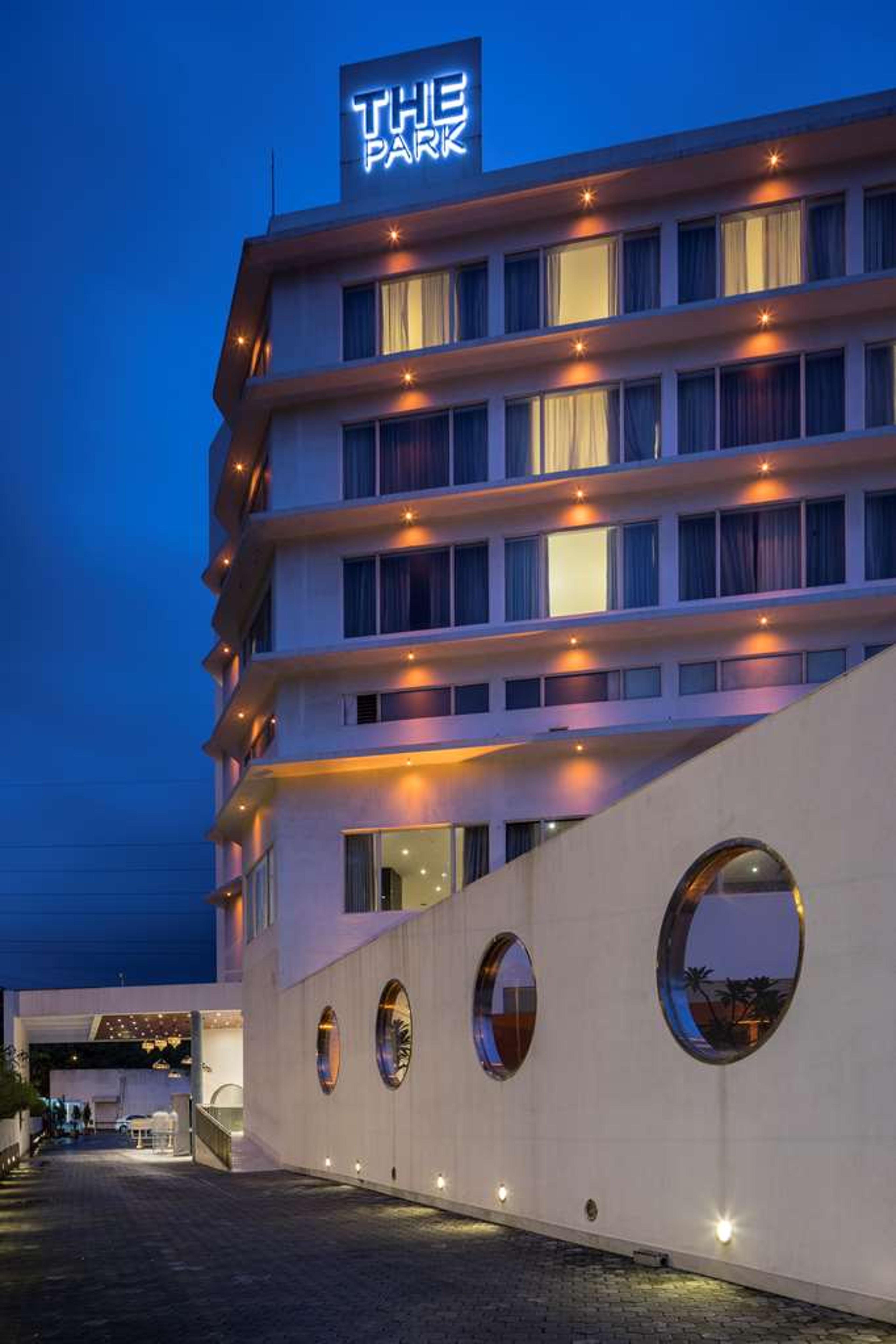 Hotel Photo 1