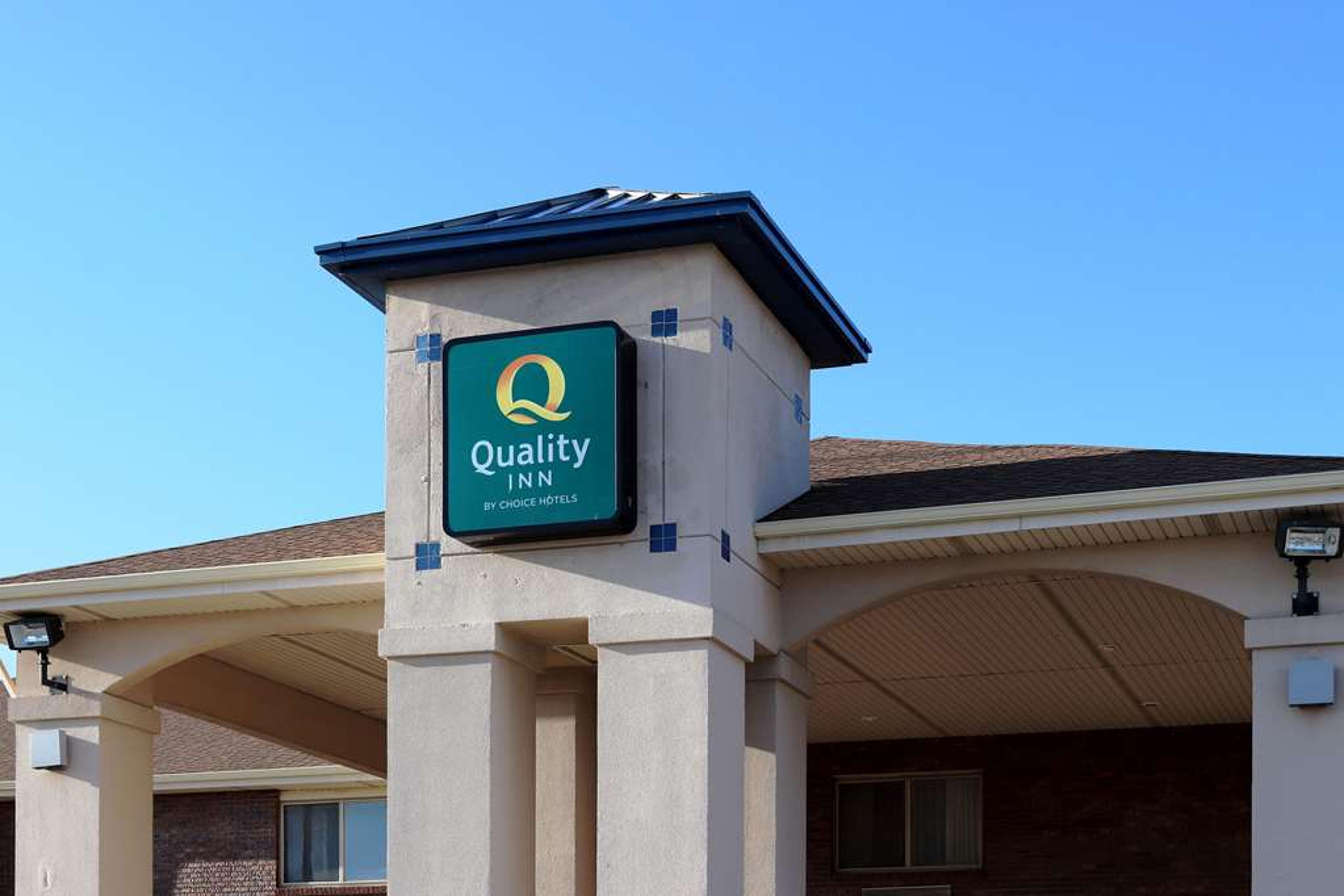 QUALITY INN LINCOLN CORNHUSKER