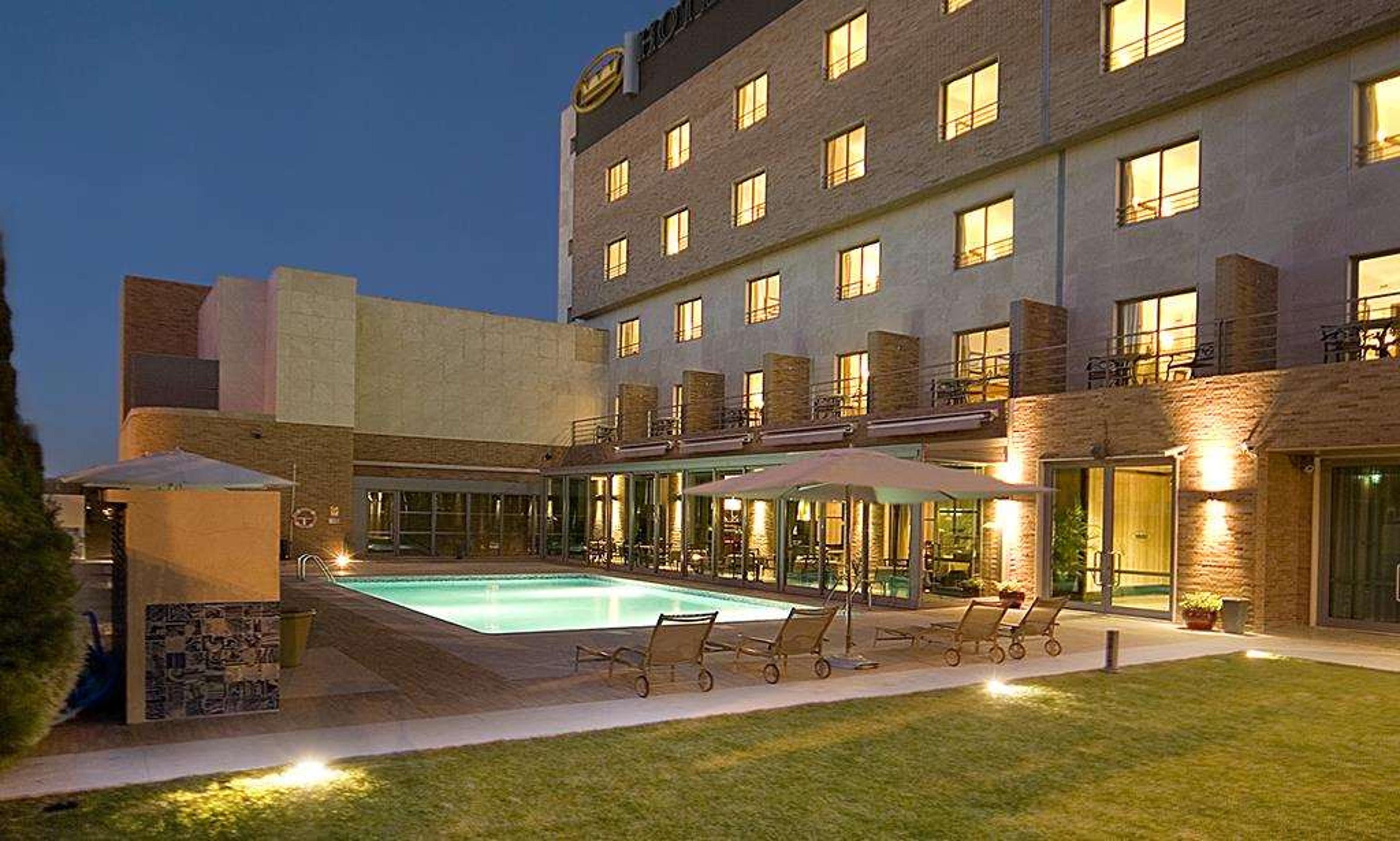 Hotel Photo 1