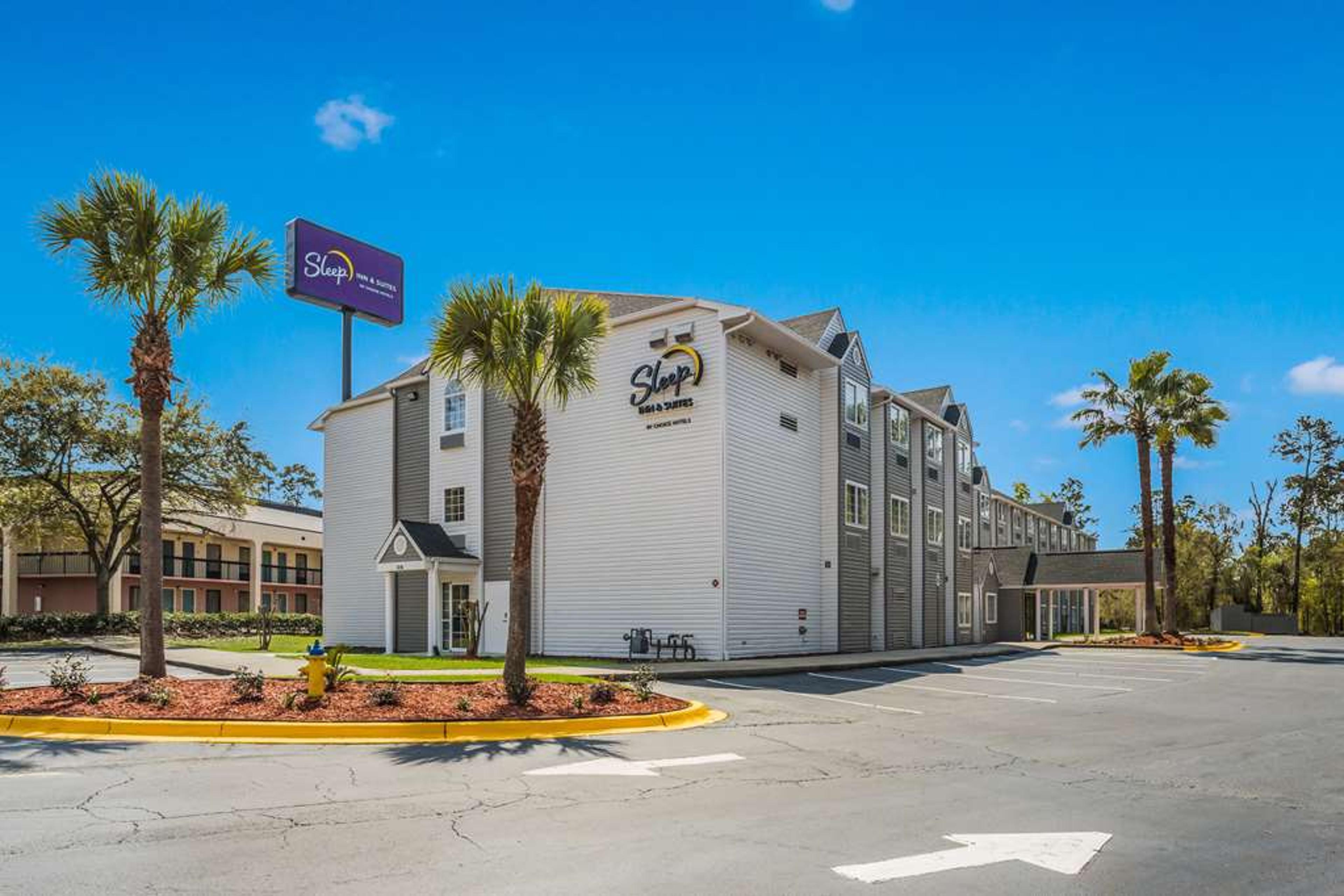 SLEEP INN AND SUITES TALLAHASSEE-CA