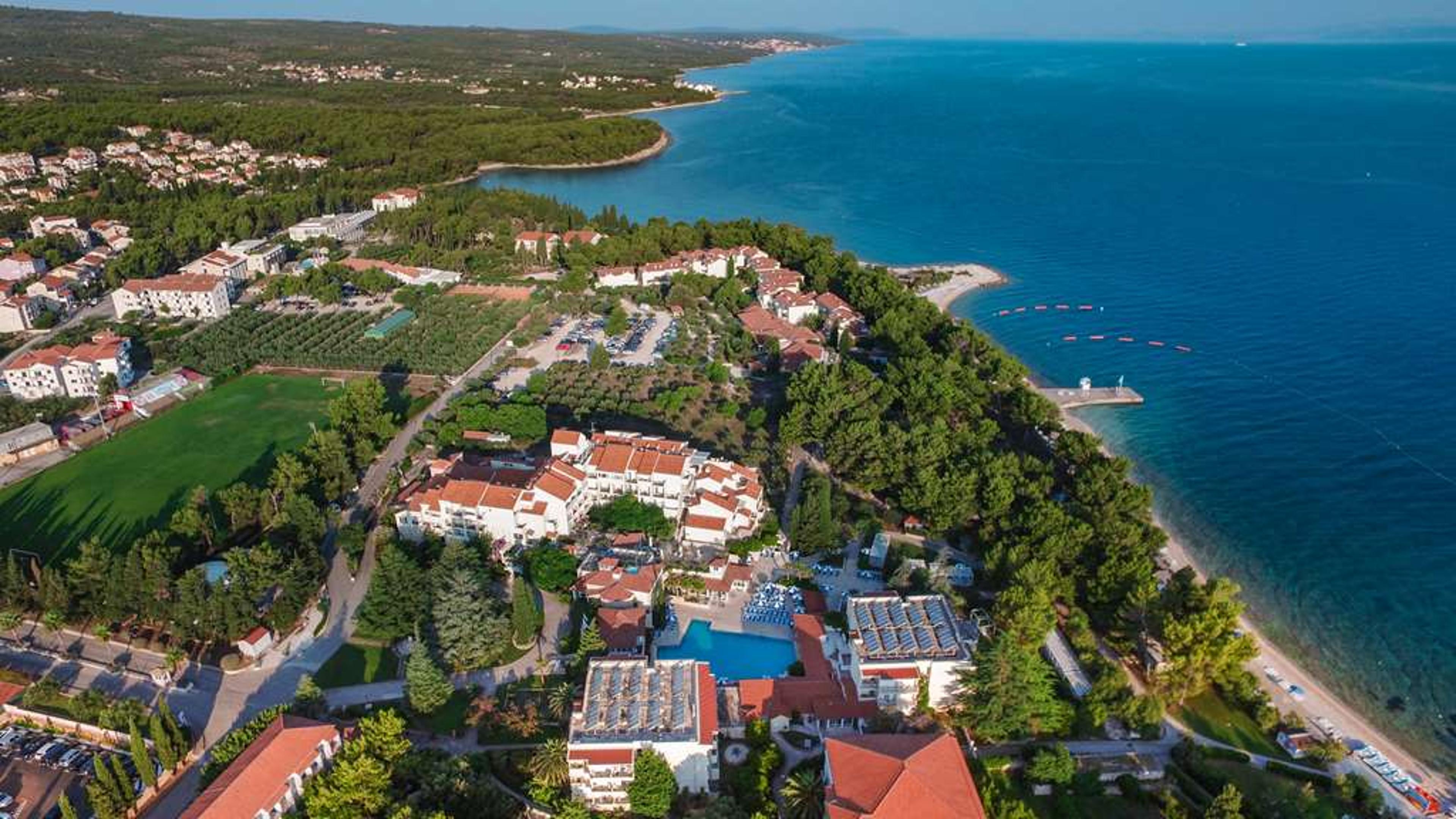 WATERMAN SVPETRVS RESORT