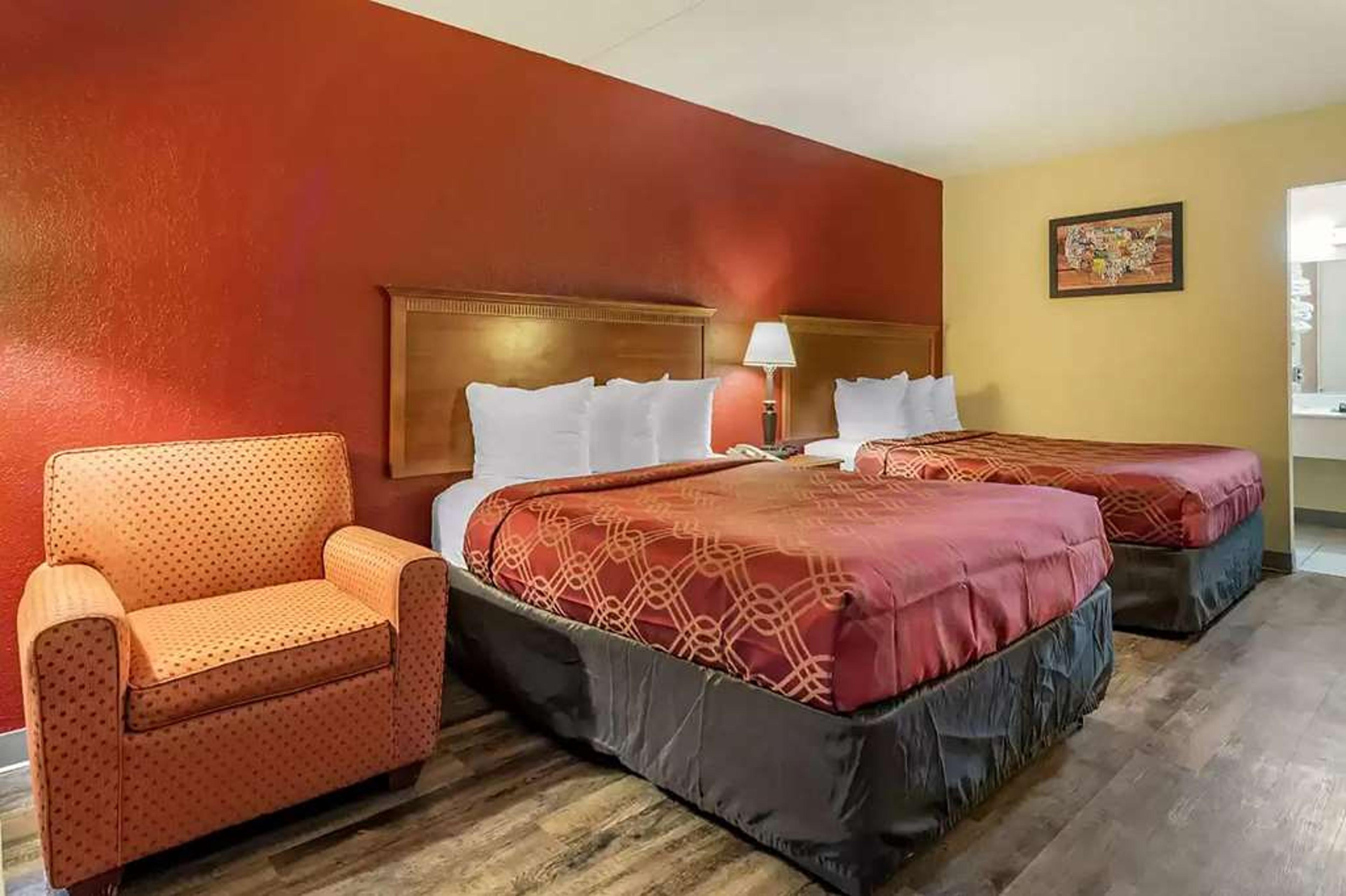 SUPER 8 BY WYNDHAM PERRYSBURG