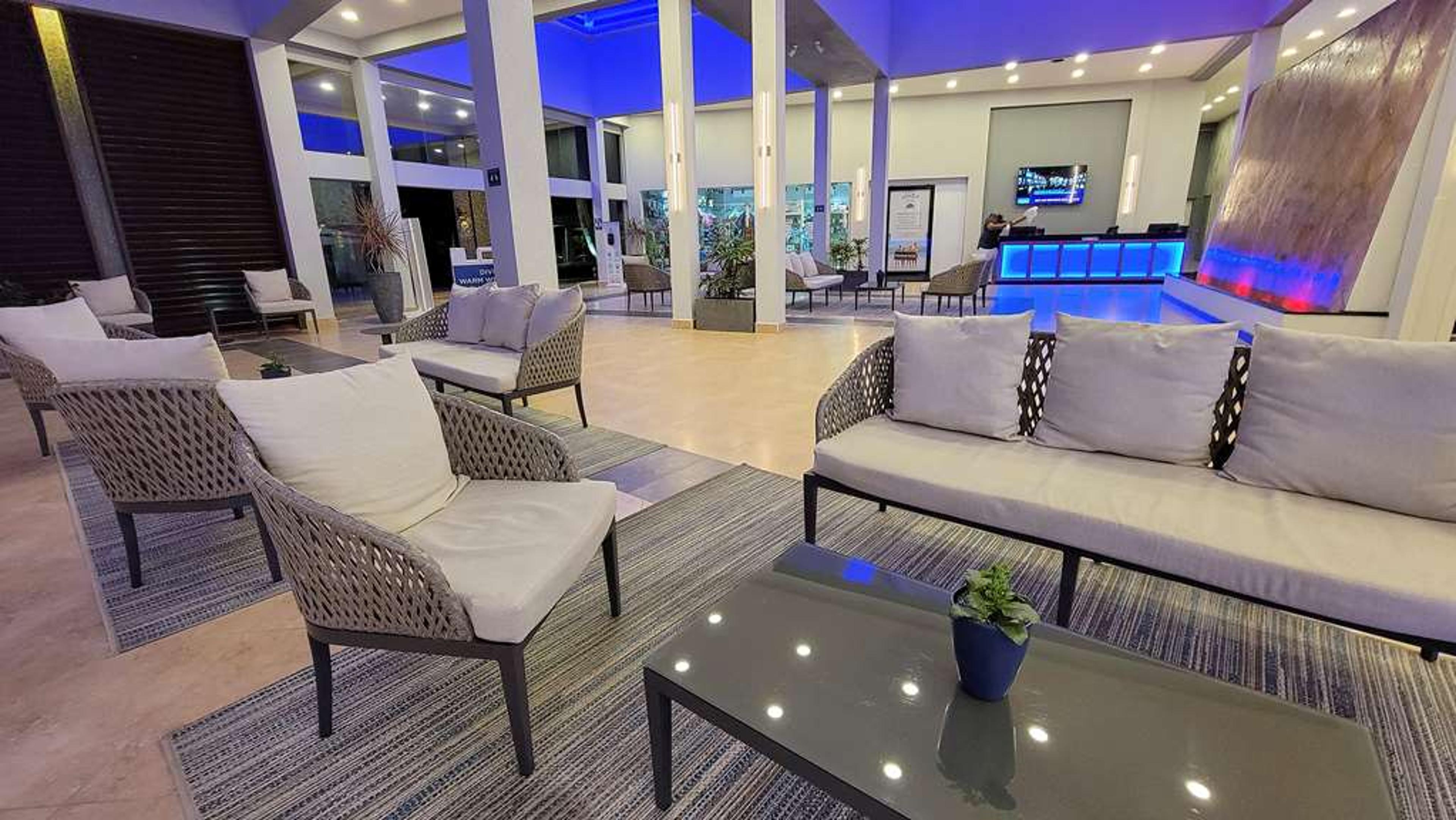 DIVI ARUBA PHOENIX BEACH RESORT
