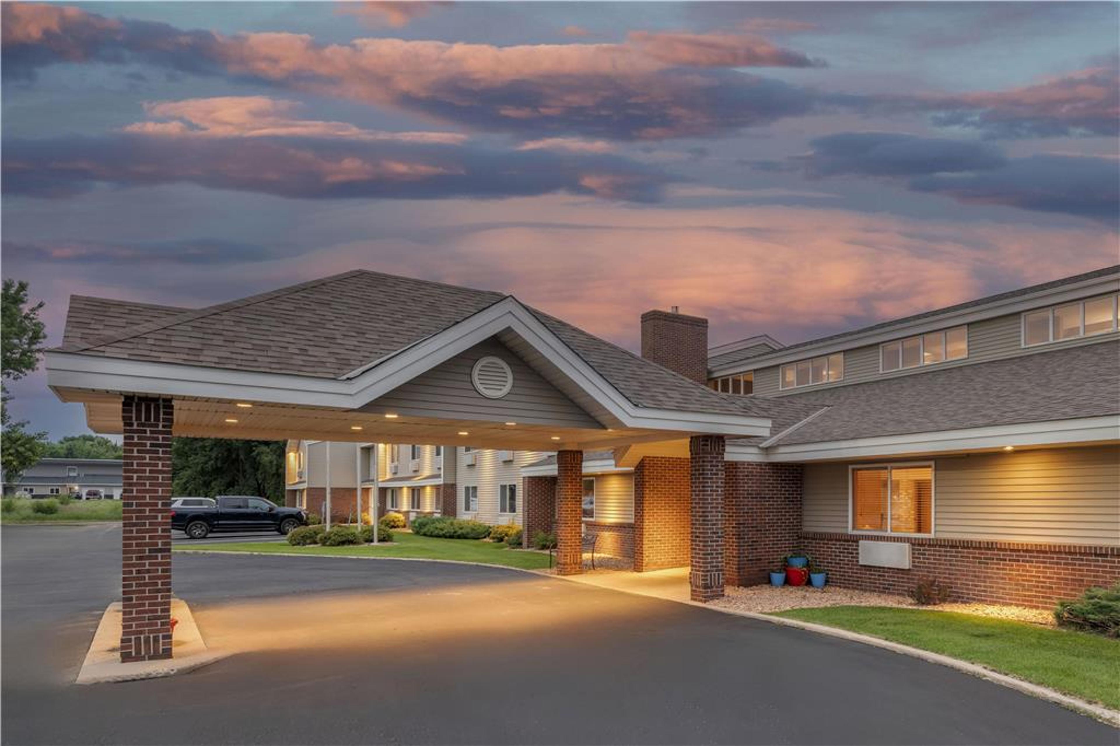 SureStay Plus by Best Western Litchfield
