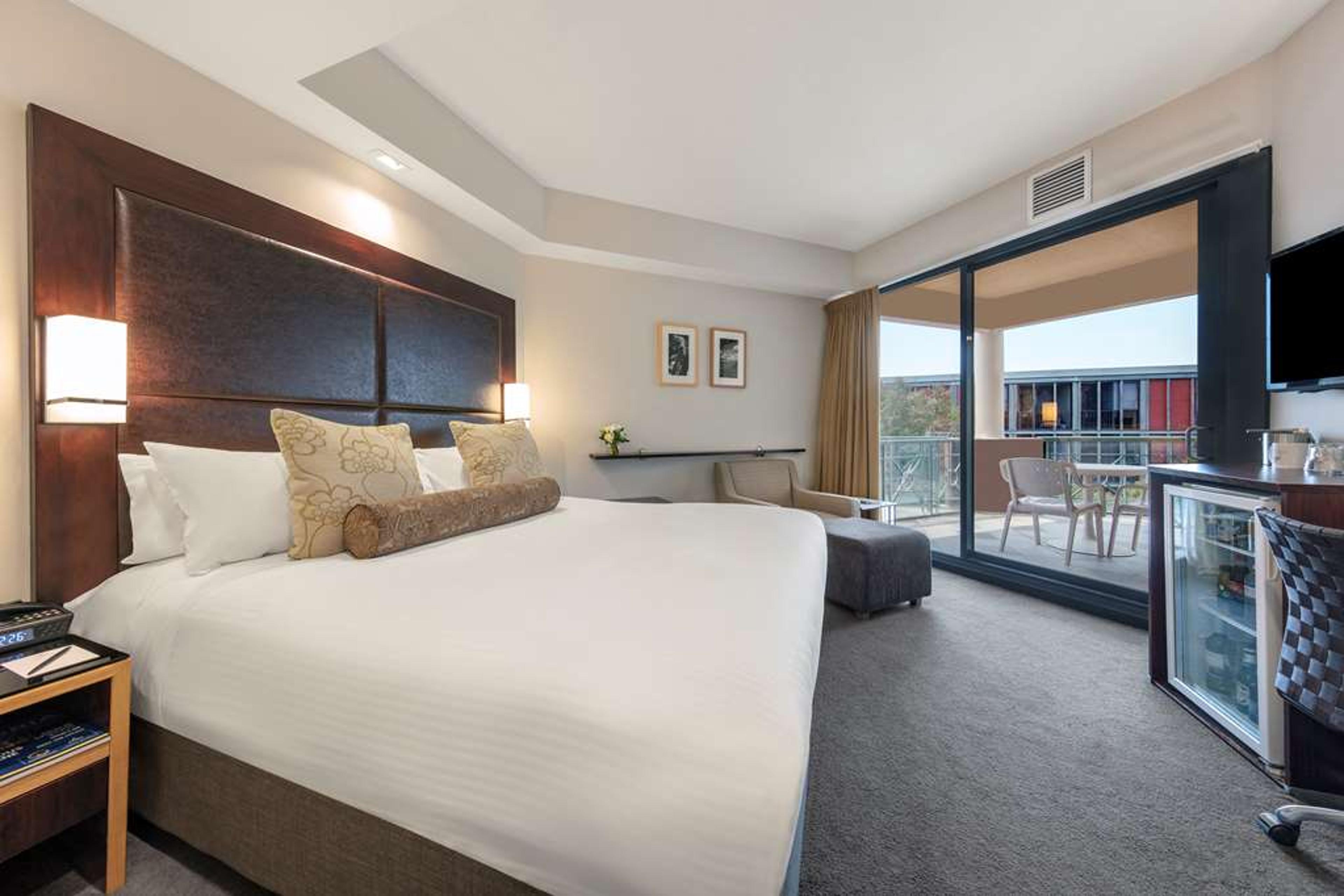AMORA HOTEL RIVERWALK MELBOURNE