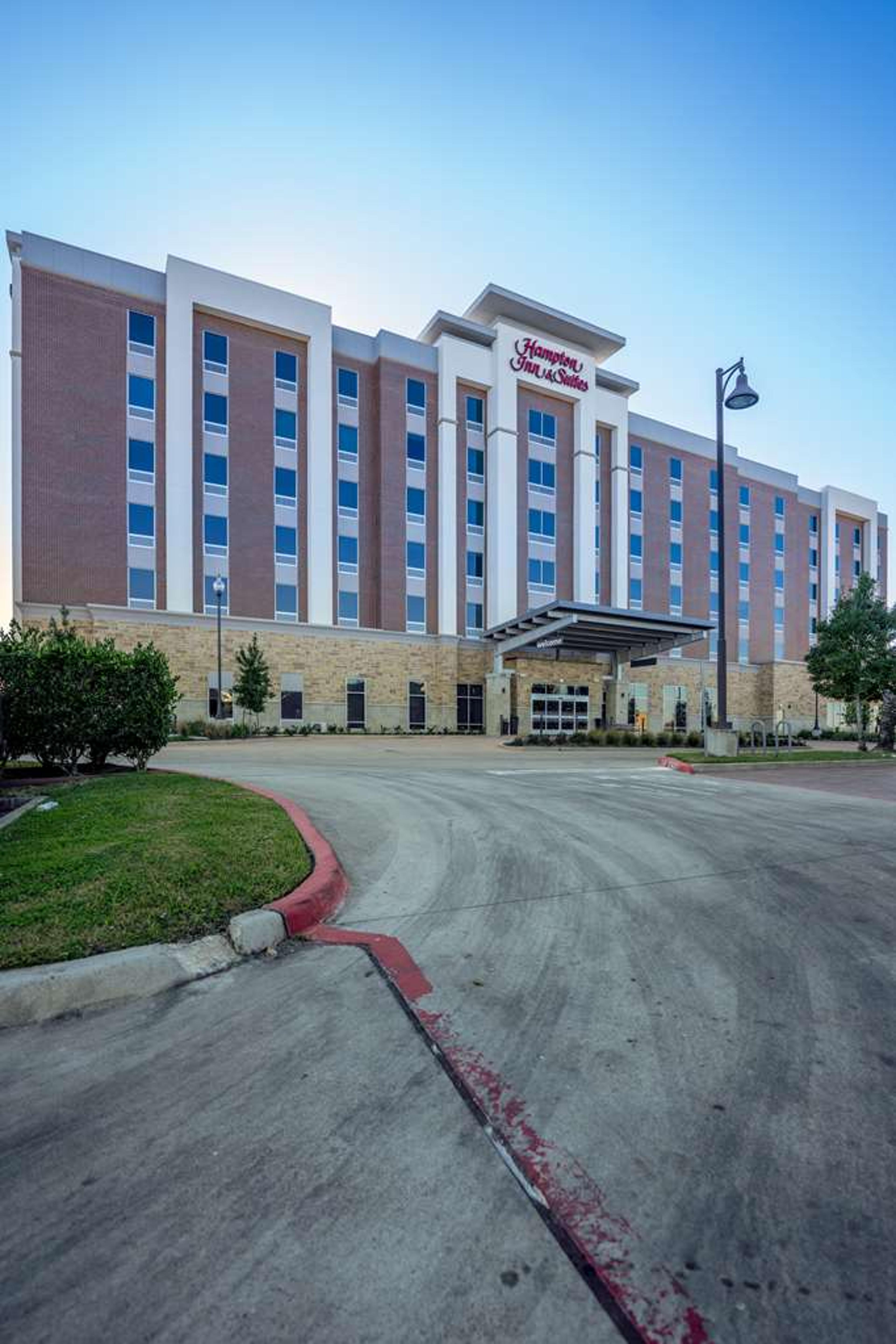 HAMPTON INN HOUSTON SUGAR LAND