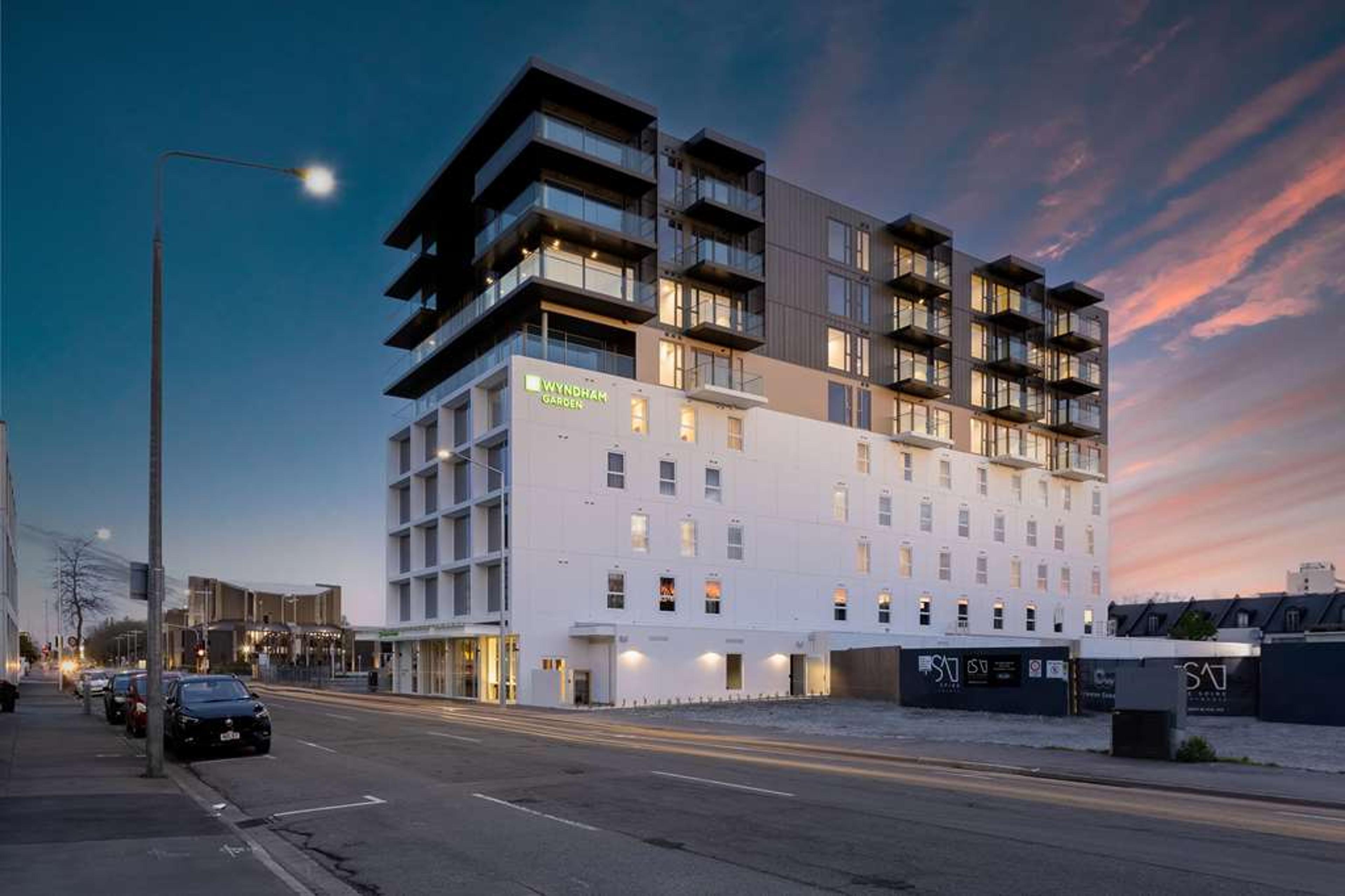WYNDHAM GARDEN CHRISTCHURCH